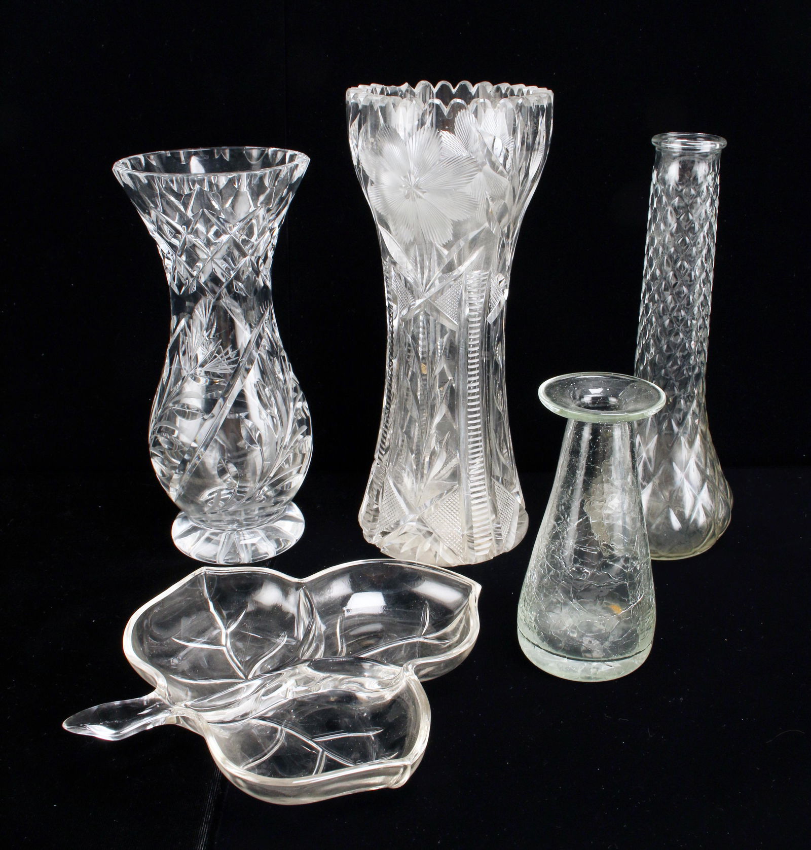 CRYSTAL AND CUT GLASS LOT (1 of 4)