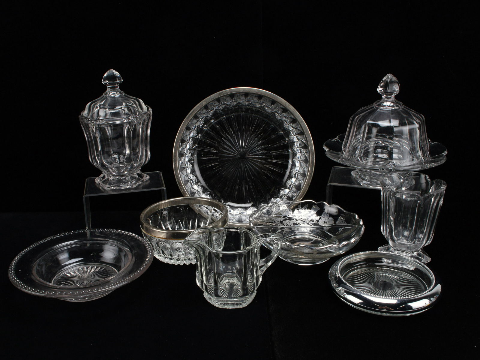 LOT OF GLASS SERVING & DECORATIVE ITEMS (1 of 7)