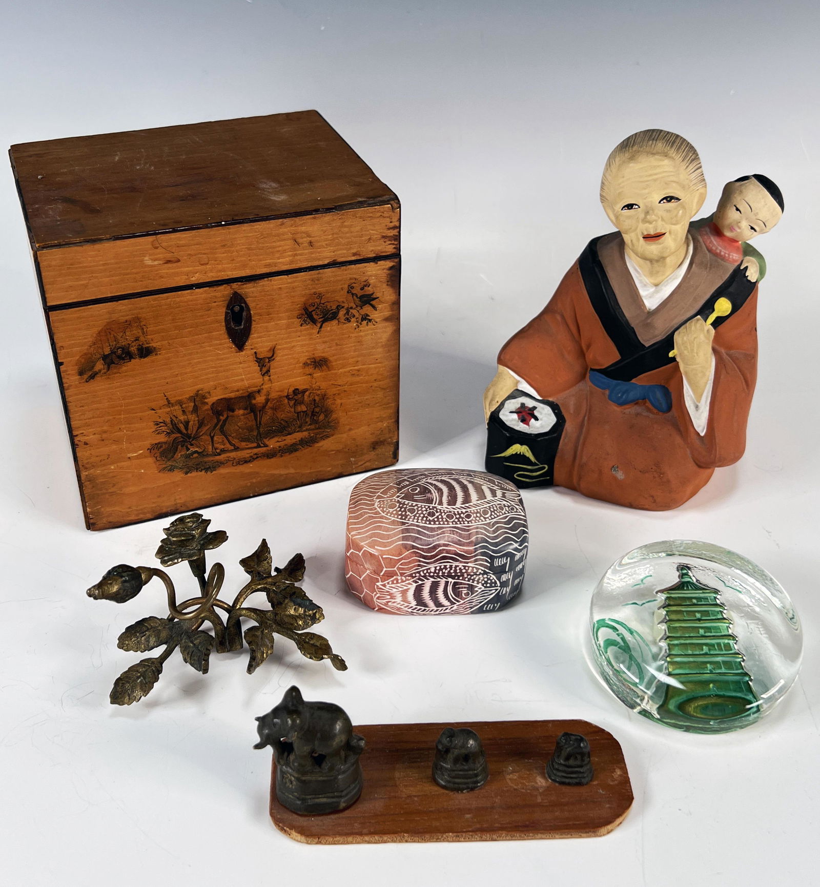 ASSORTED DECORATIVE LOT (1 of 3)