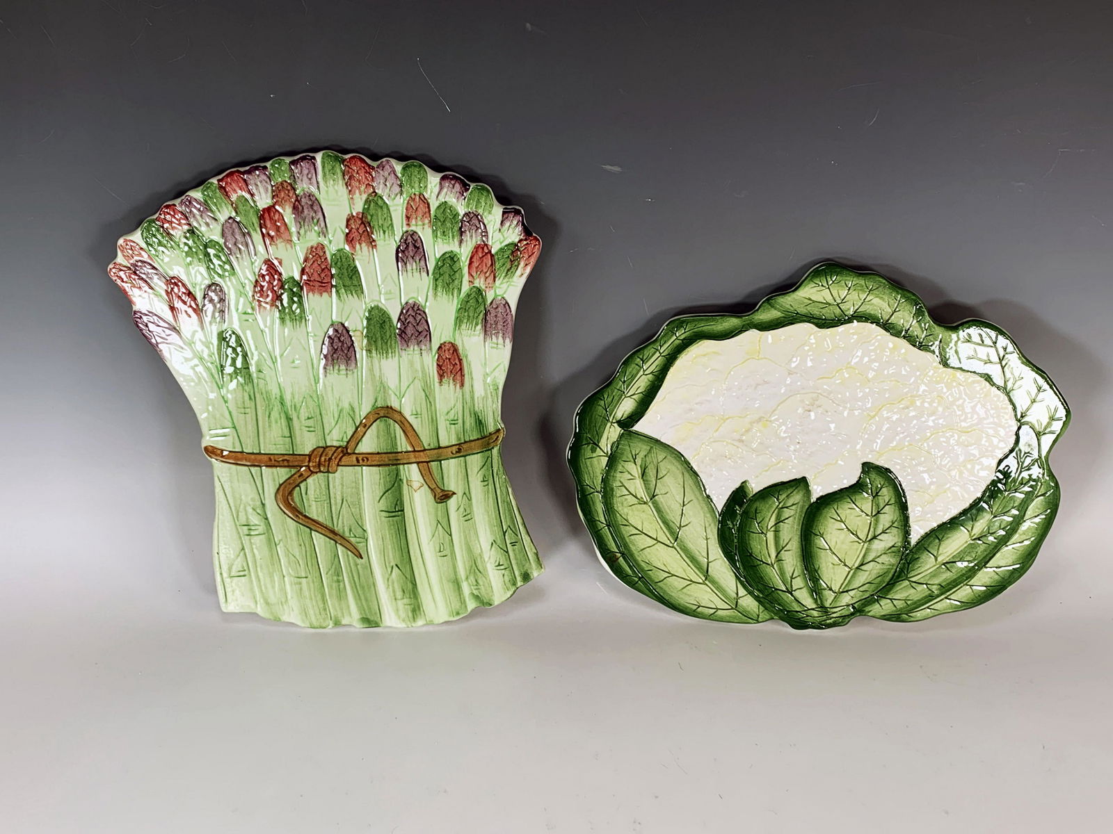 CERAMICHE LEONARDO ITALIAN ASPARAGUS & CAULIFLOWER TRIVETS: CERAMICHE LEONARDO ITALIAN ASPARAGUS & CAULIFLOWER