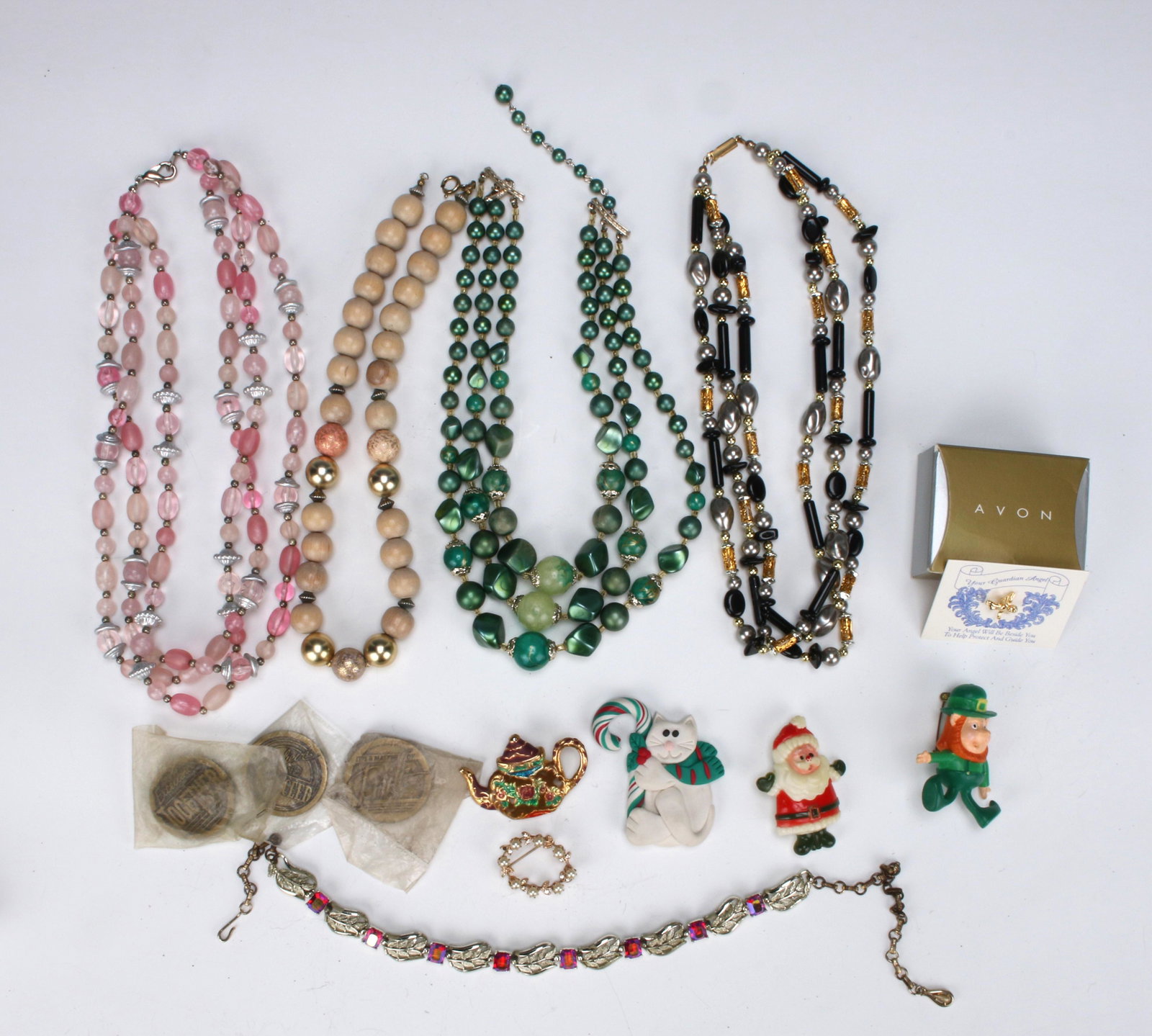 VINTAGE COSTUME JEWELRY: VINTAGE COSTUME JEWELRY