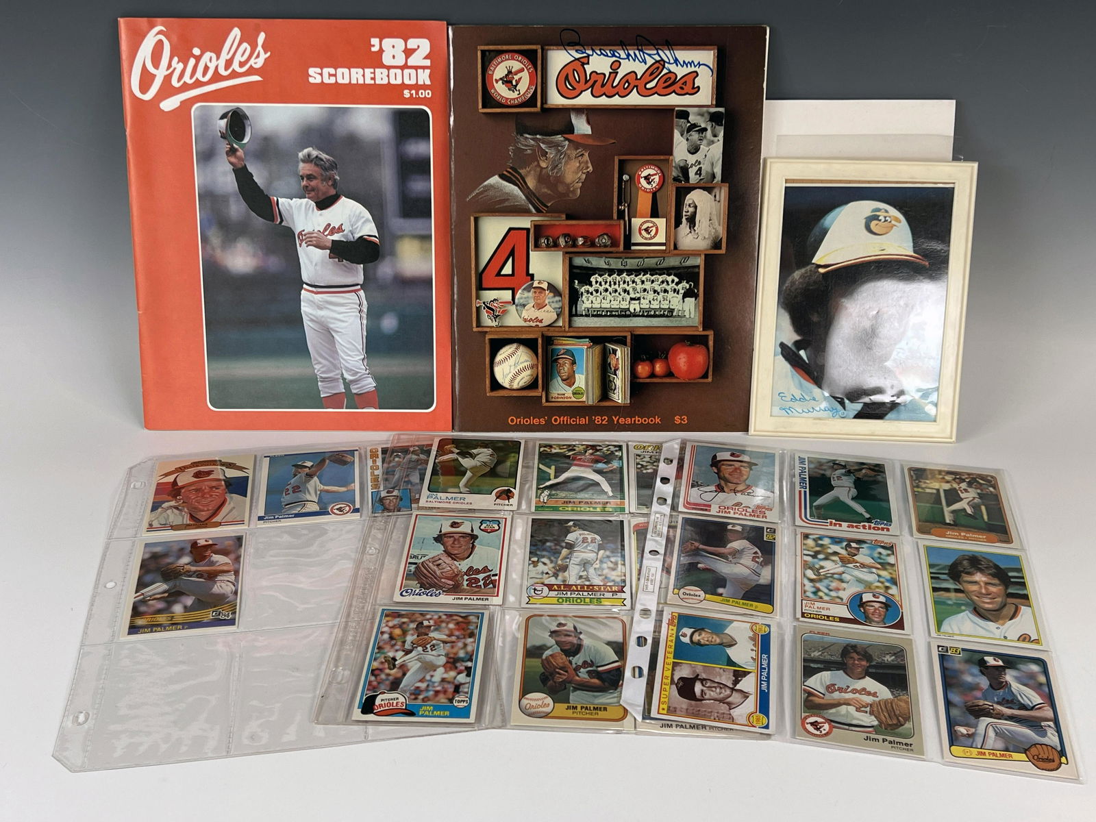 COLLECTION OF BALTIMORE ORIOLES BASEBALL MEMORABILIA: COLLECTION OF BALTIMORE ORIOLES BASEBALL MEMORABIL
