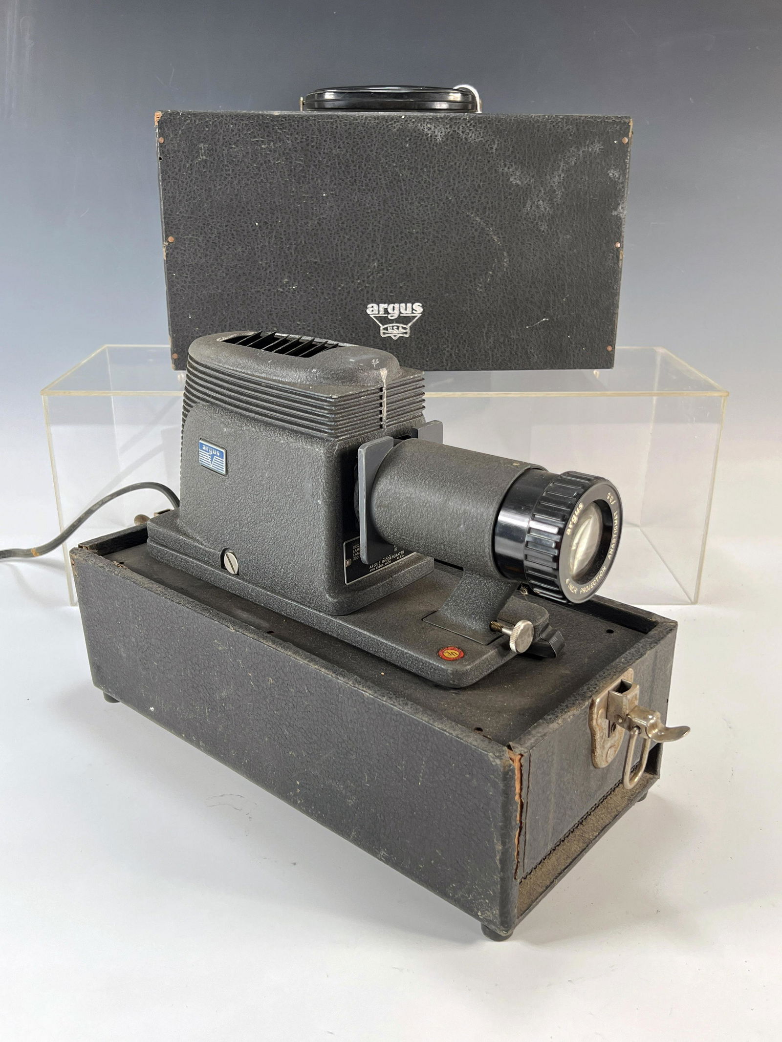 ARGUS PROJECTOR IN CASE Mar 17, 2023 Converse Auctions in PA