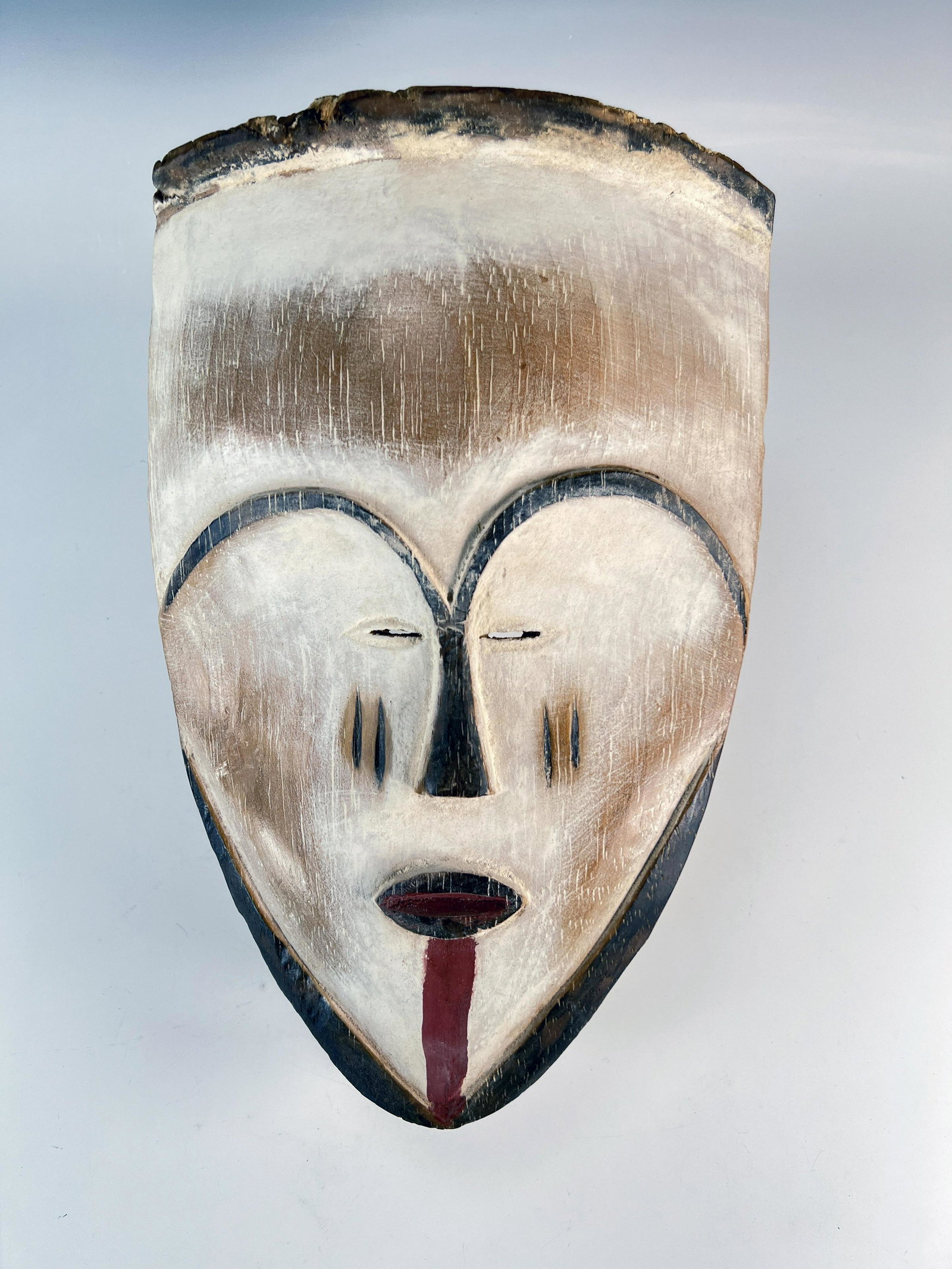 WHITE MASK MITSOGO GABON CENTRAL AFRICA: WHITE MASK MITSOGO GABON CENTRAL AFRICA