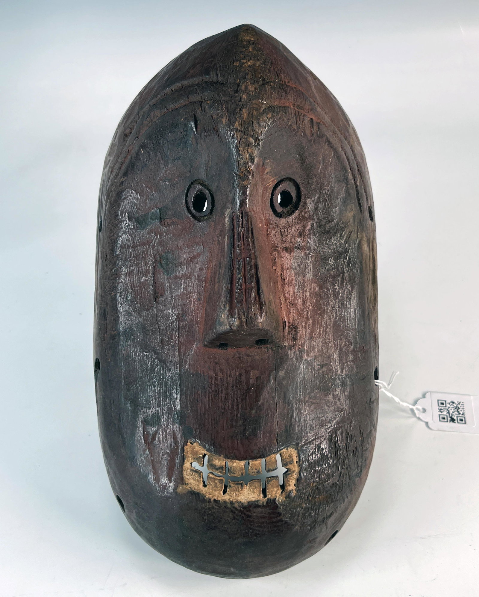 FLAT BROWN KUMU MASK CONGO ZAIRE CENTRAL AFRICA: FLAT BROWN KUMU MASK CONGO ZAIRE CENTRAL AFRICA
