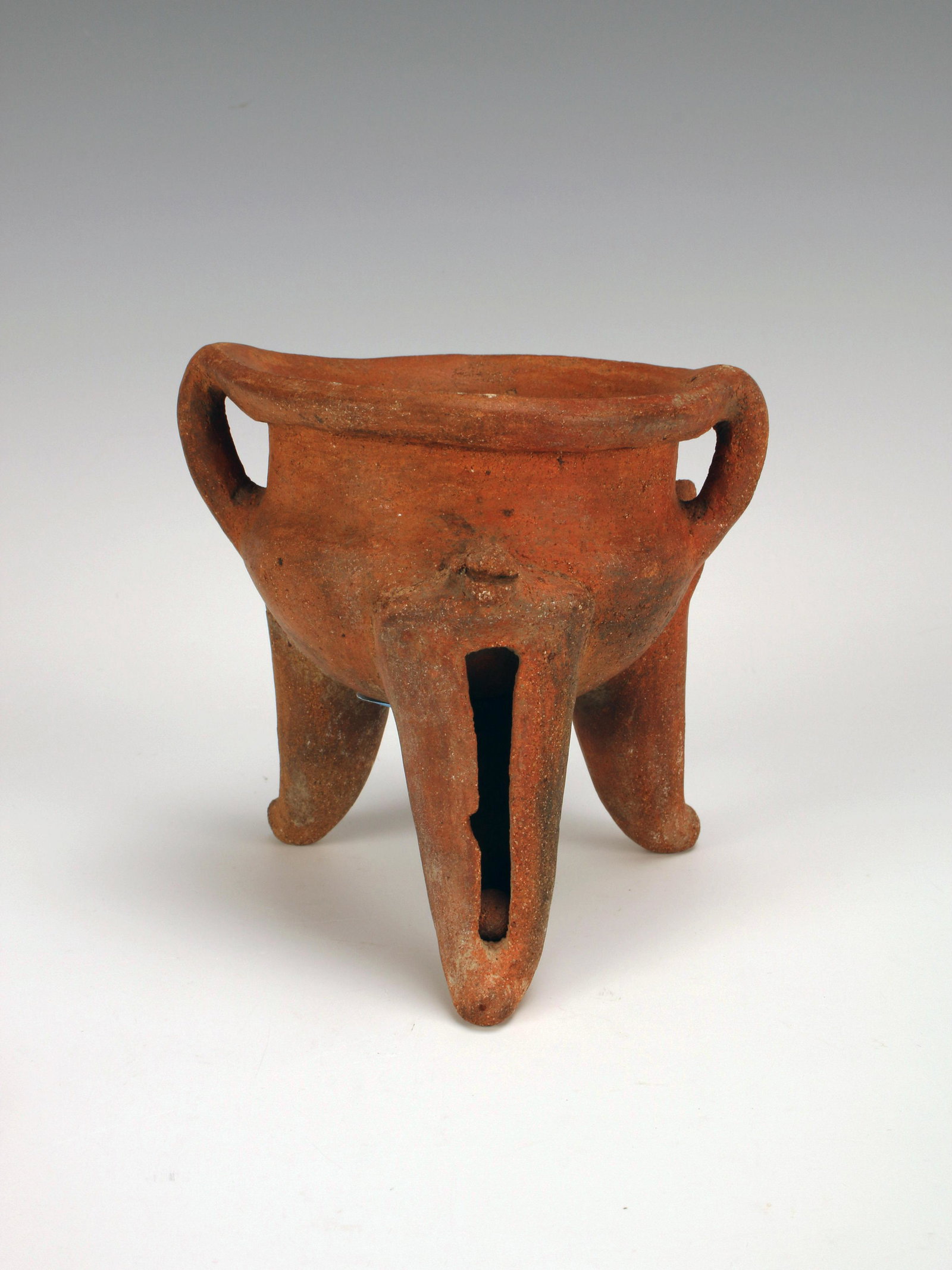 NATIVE AMERICAN CLAY POT W RATTLE BALL ON TRIPOD LEGS: NATIVE AMERICAN CLAY POT W RATTLE BALL ON TRIPOD L