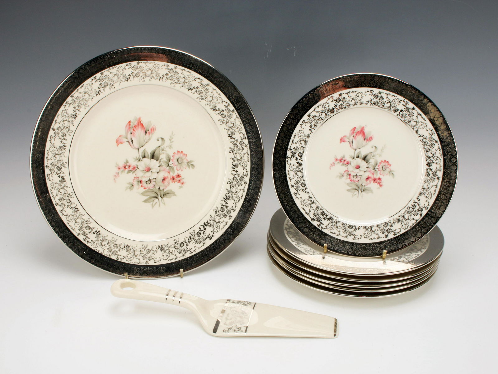 ATLAS CHINA DESSERT PLATE SET: ATLAS CHINA DESSERT PLATE SET