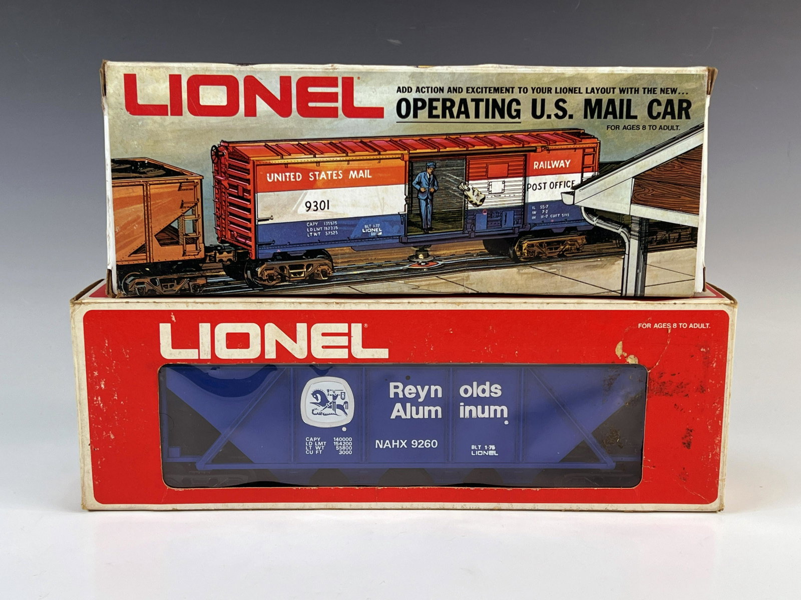 LIONEL OPERATING MAIL CAR AND COVERED HOPPER: LIONEL OPERATING MAIL CAR AND COVERED HOPPER</