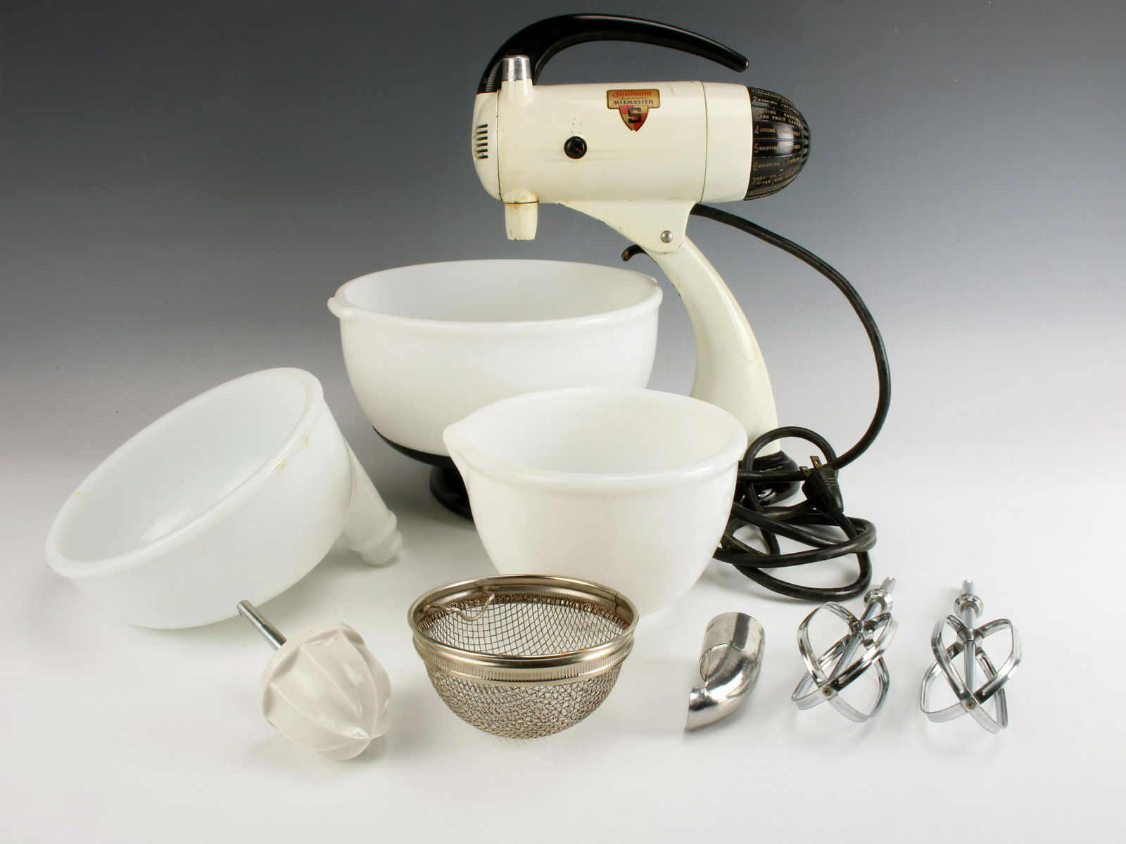 VINTAGE SUNBEAM MIXMASTER (1 of 5)