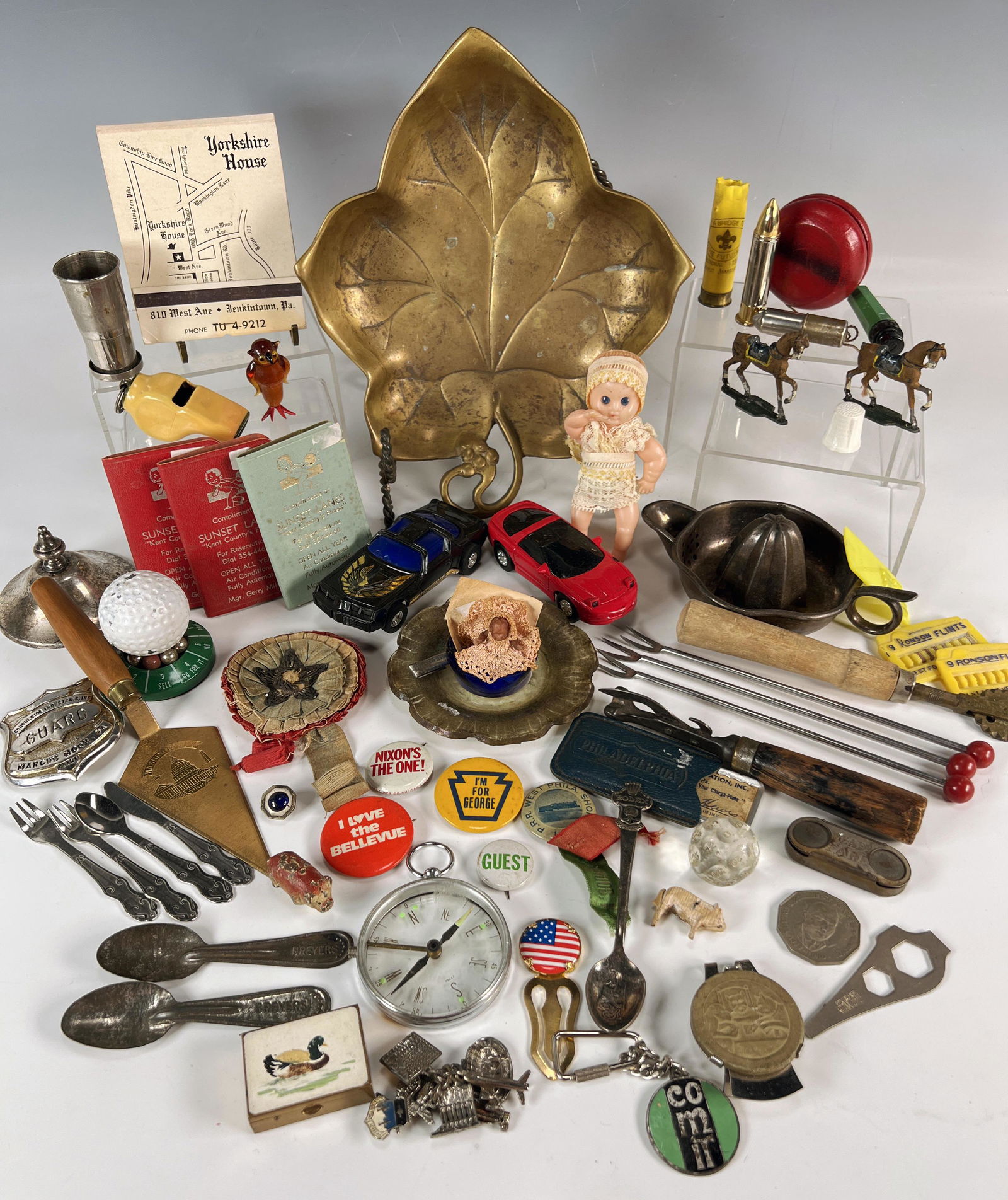 ASSEMBLED LOT OF SMALL COLLECTIBLES BREYERS ROLEX WORLD'S FAIR: ASSEMBLED LOT OF SMALL COLLECTIBLES BREYERS ROLEX