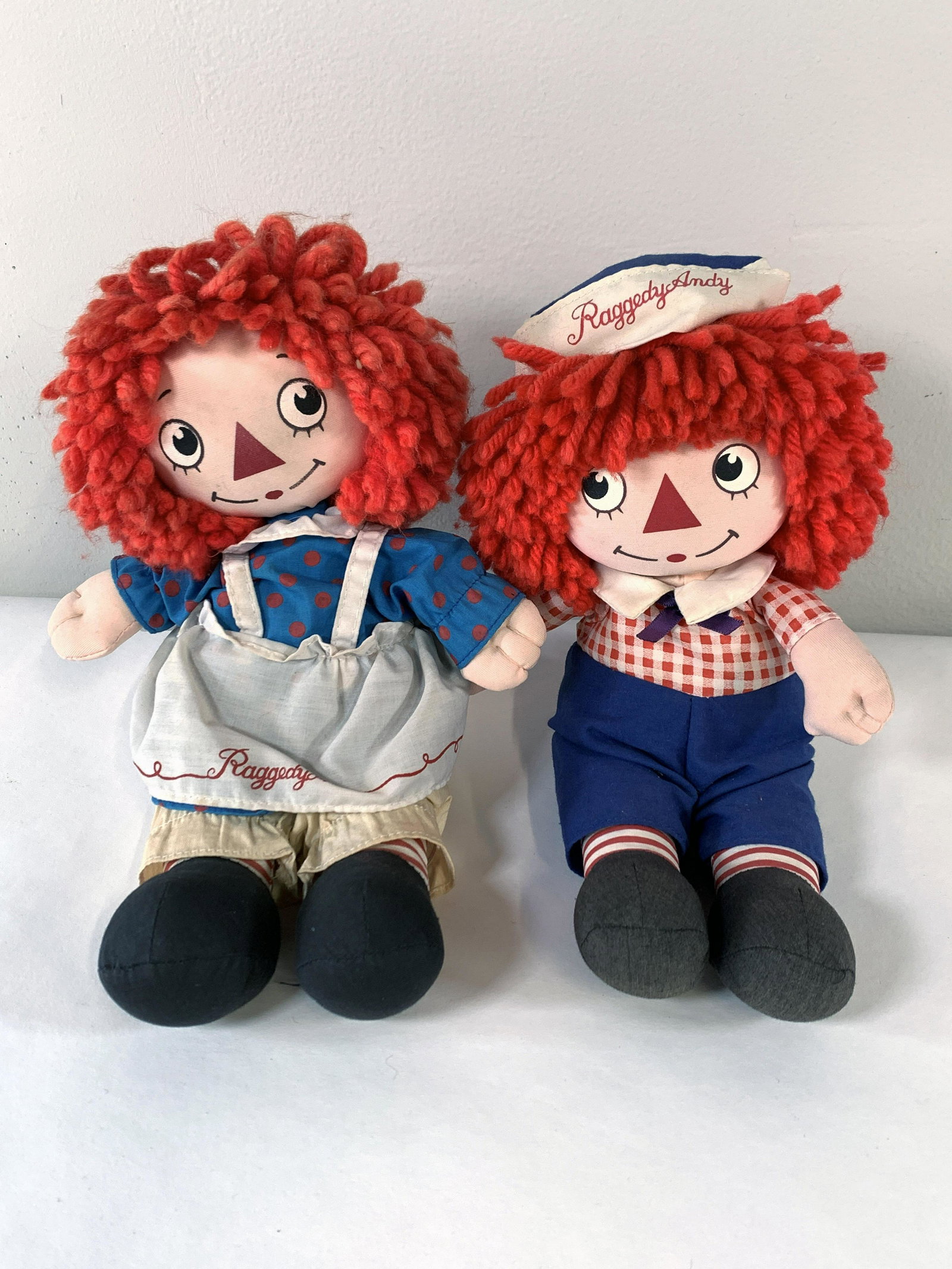 RAGGEDY ANN & ANDY MUSICAL MOVEMENT WIND UP DOLLS 8" 1980S: RAGGEDY ANN & ANDY MUSICAL MOVEMENT WIND UP DOLLS