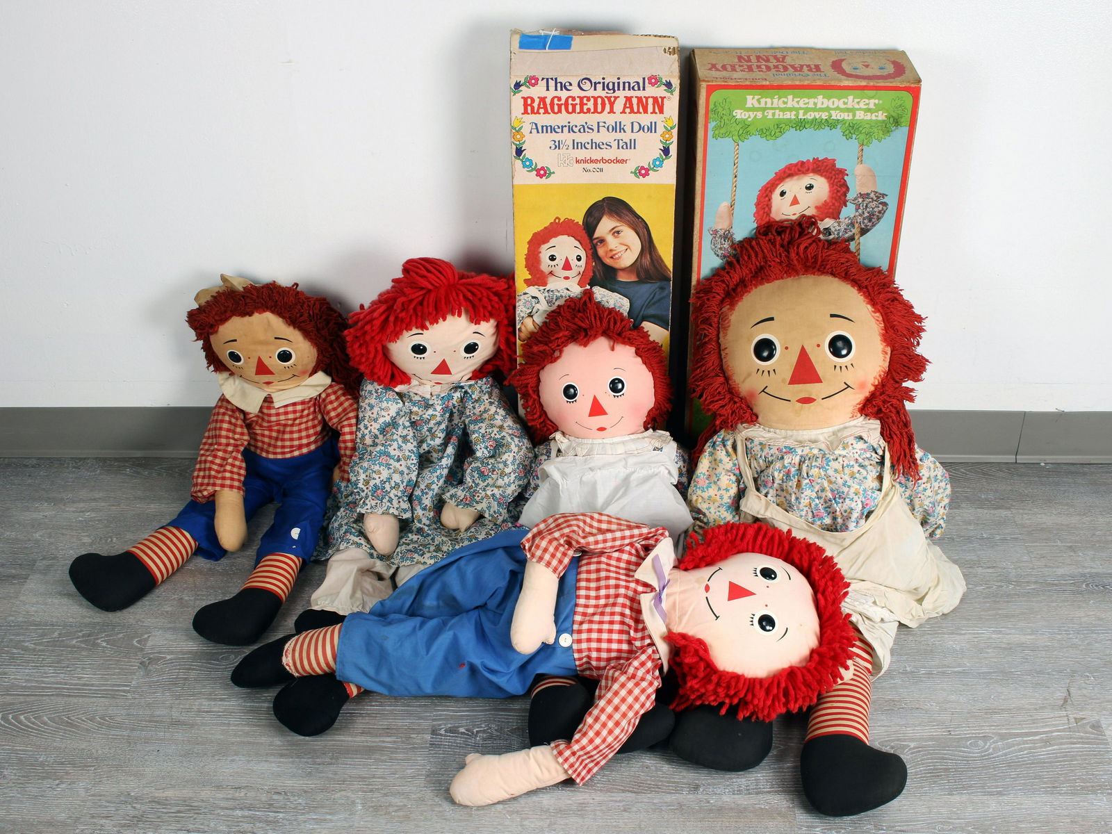 RAGGEDY ANN ORIGINAL DOLL 35" KNICKERBOCKER 1964 - 1982 DOLL IN ORIGINAL BOX (1 of 6)