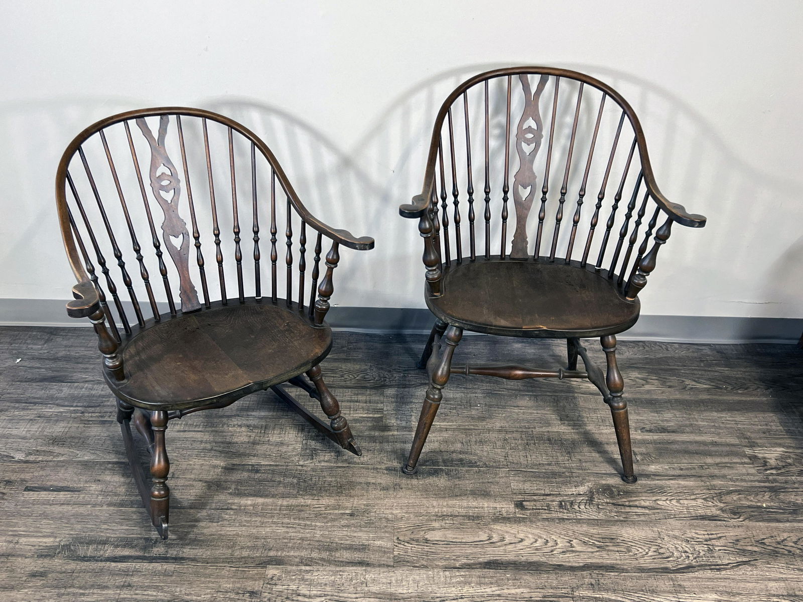 2 MATCHING WINDSOR BOW BACK SPLAT ROCKER & ARM CHAIR (1 of 3)