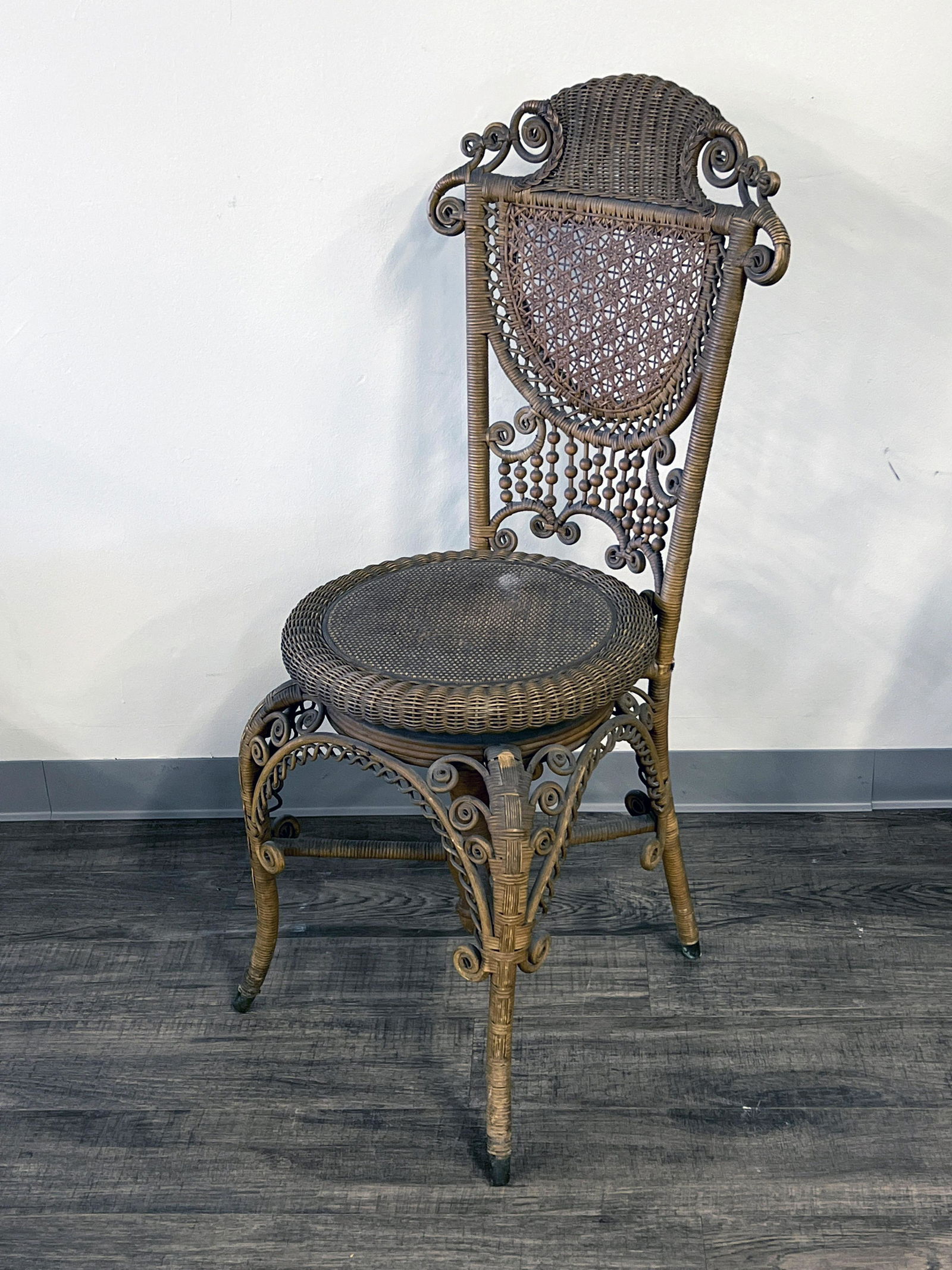 HEYWOOD WAKEFIELD VICTORIAN WICKER PORTRAIT CHAIR (1 of 9)