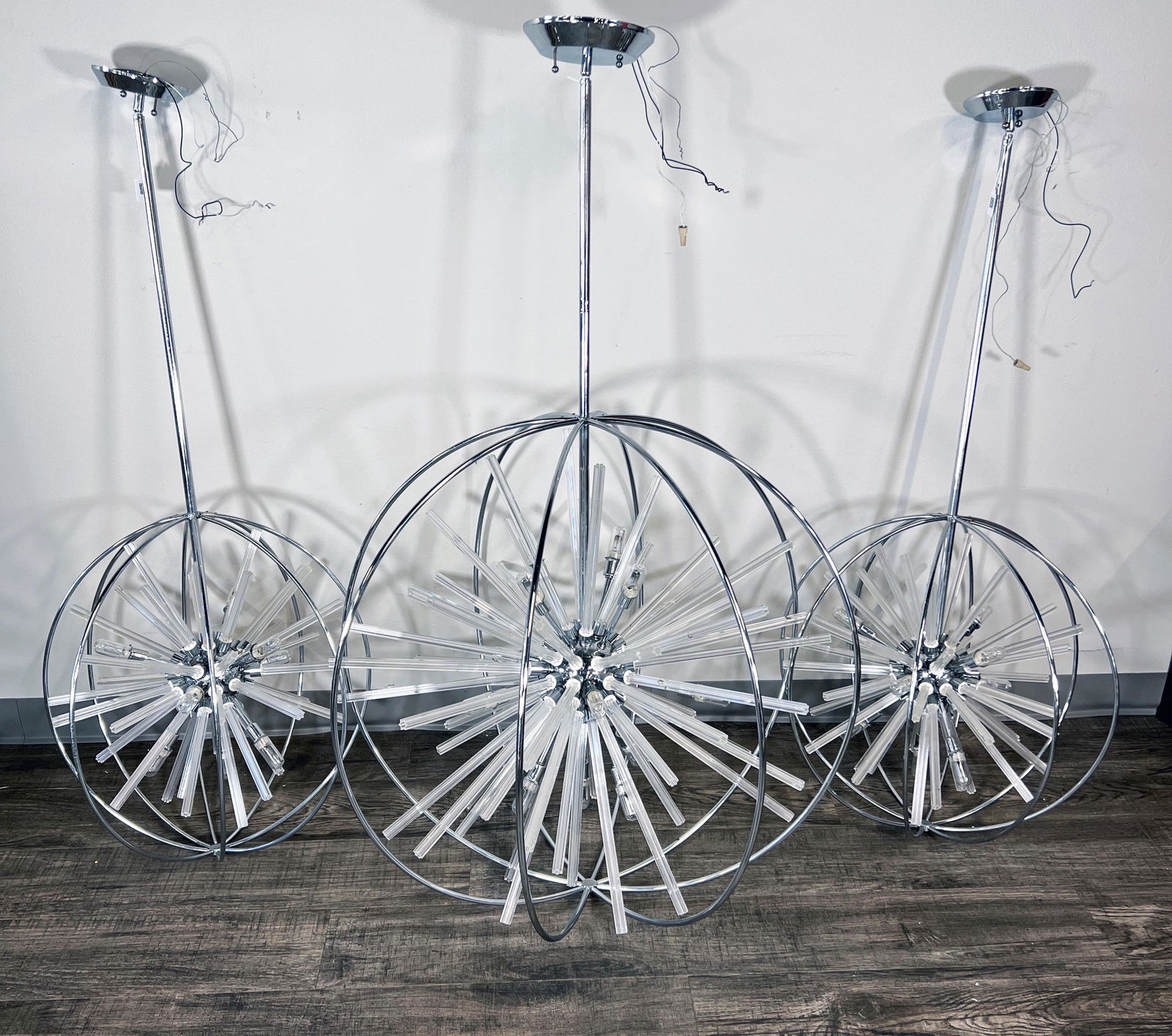 THREE MODERN SPUTNIK PENDANT CHANDELIERS (1 of 7)