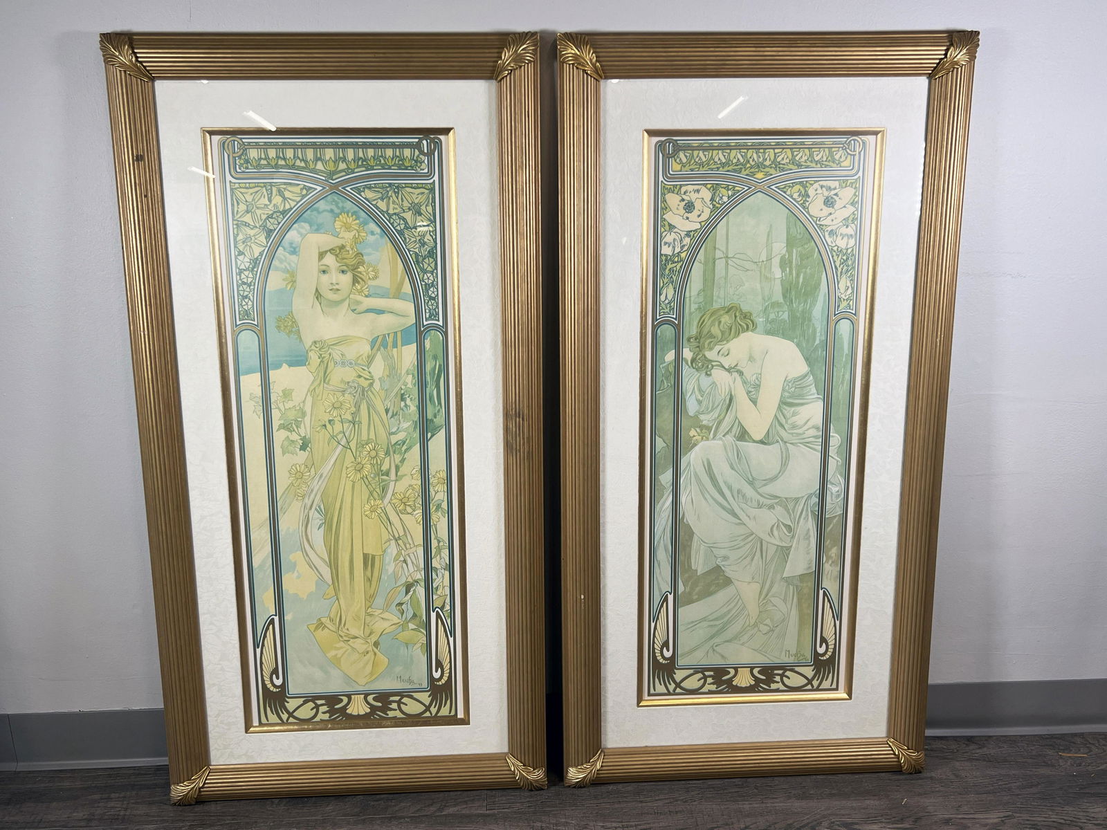 TWO LARGE ALPHONSE MUCHA PRINTS (1 of 7)