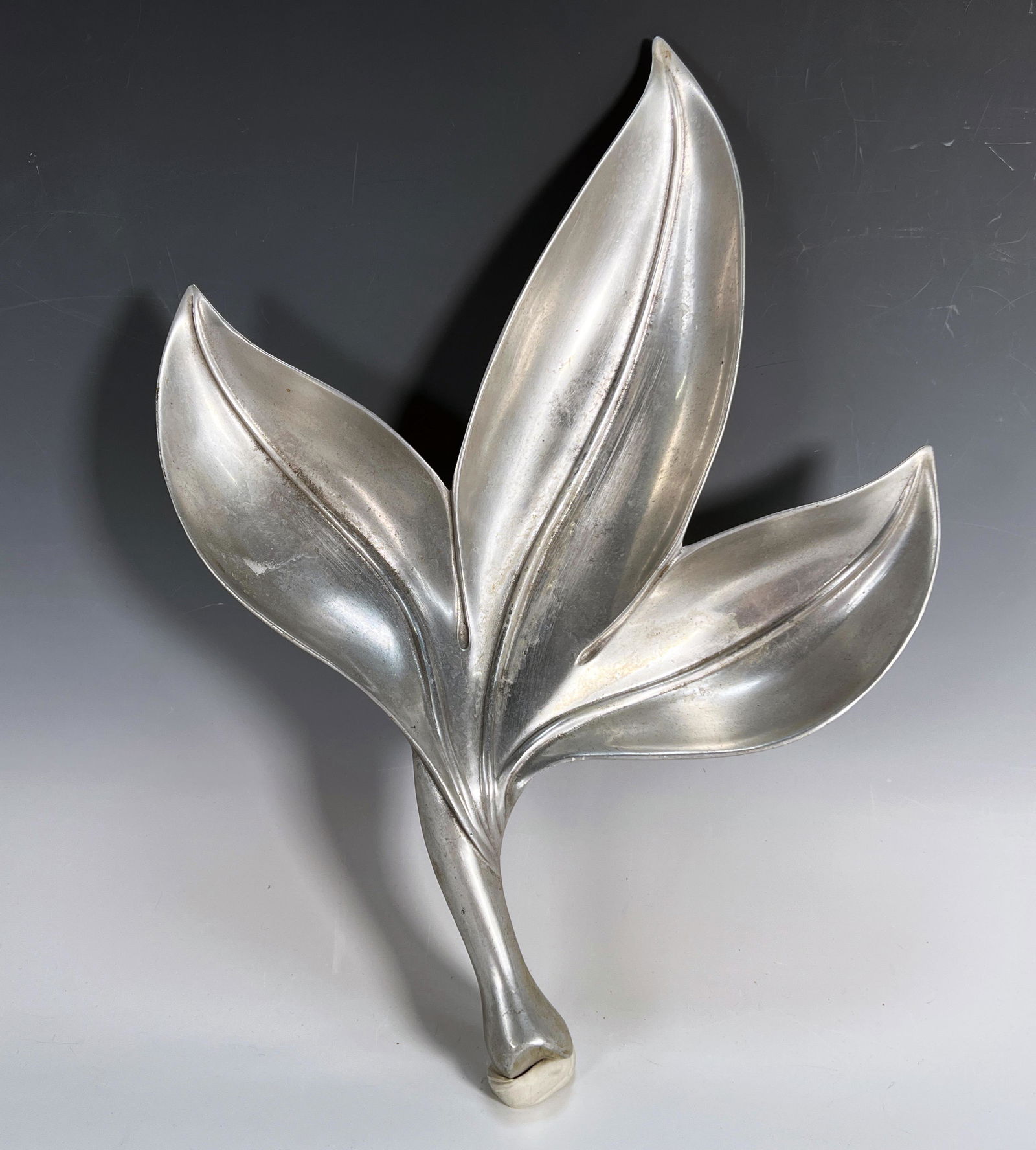 ROYAL HICKMAN SIGNED BRUCE FOX SILVER LEAF (1 of 4)