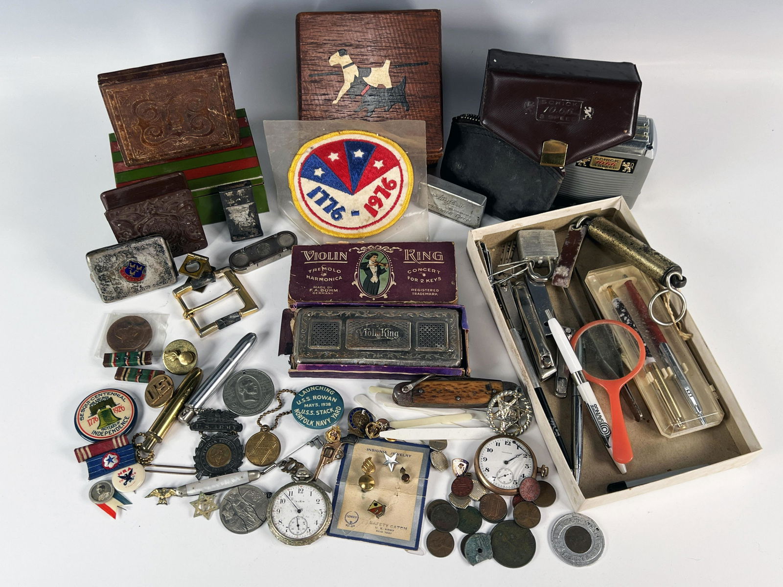 ASSEMBLED VINTAGE COLLECTIBLE LOT MILITARY, WATCHES, BUTTONS, COINS (1 of 4)