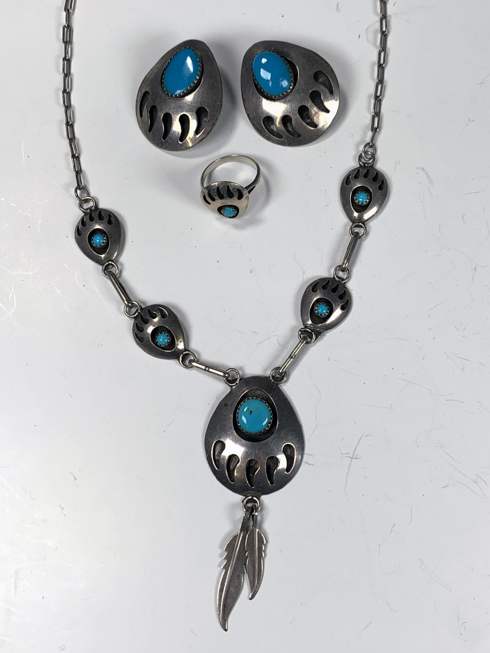 NATIVE AMERICAN BEAR CLAW TURQUOISE & STERLING SET (1 of 3)