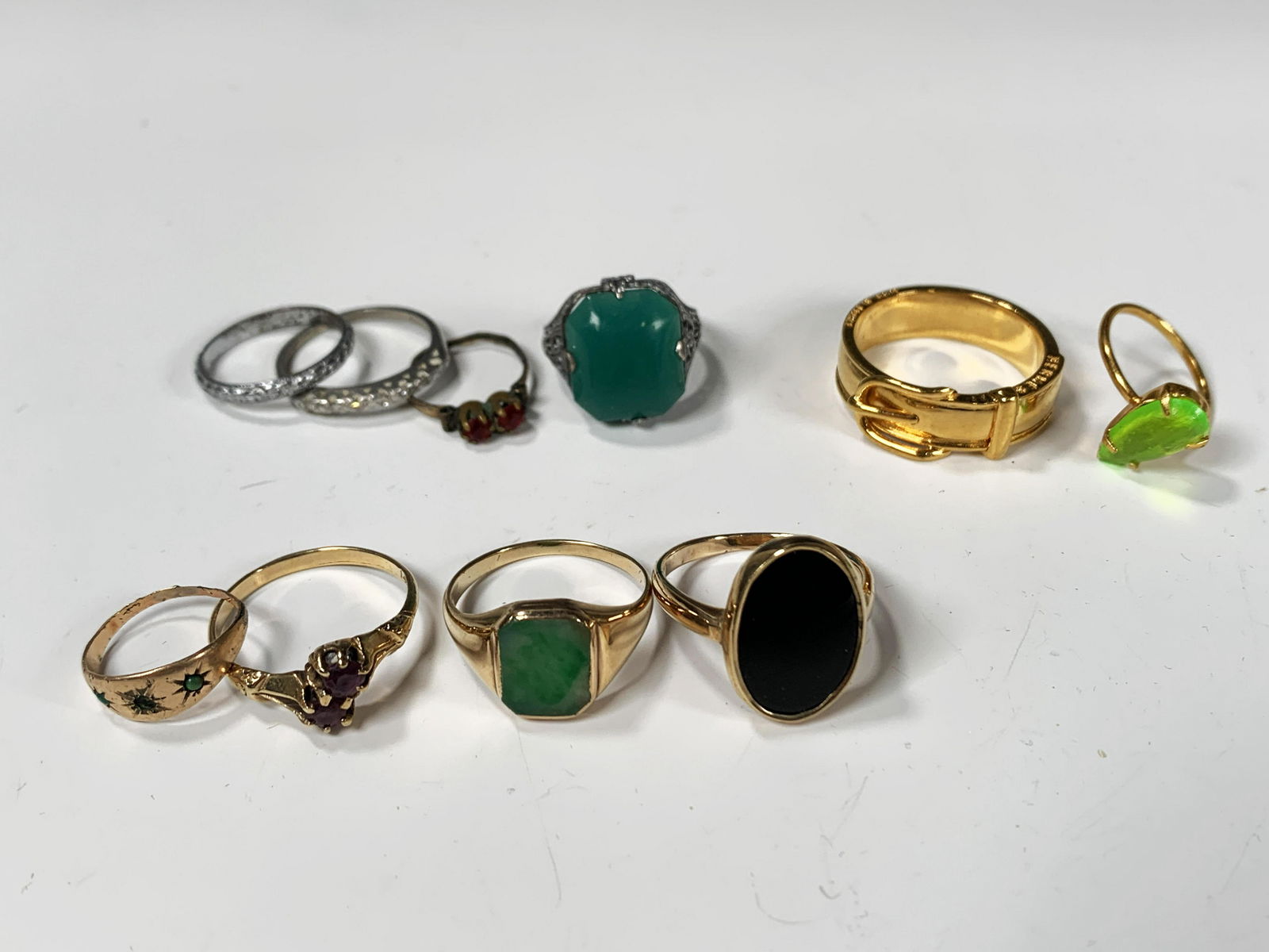 VINTAGE 14K, STERLING & OTHER RINGS (1 of 5)