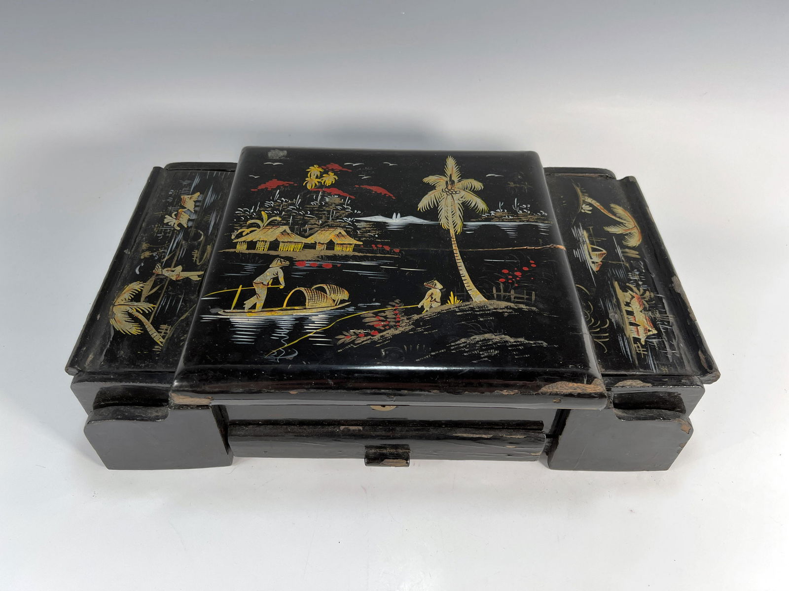 JAPANESE LACQUER VANITY JEWELRY BOX (1 of 11)