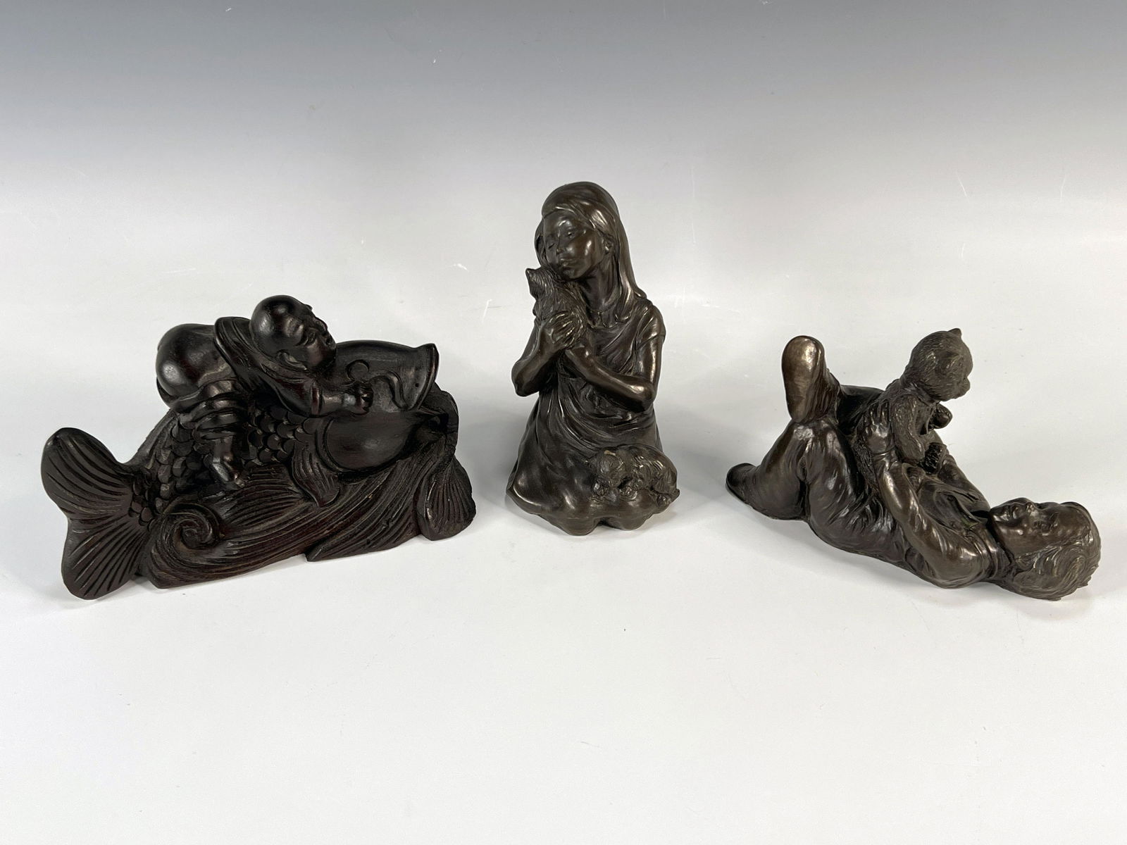 PAIR OF CHILDREN FIGURES & WOODEN BUDDHA (1 of 9)