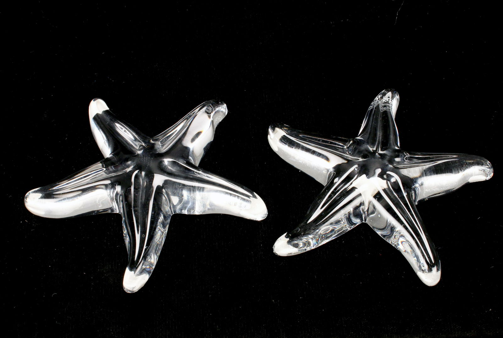 TWO BACCARAT CRYSTAL STARFISH (1 of 6)