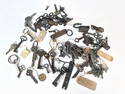 LARGE LOT OF VINTAGE & ANTIQUE KEYS & SKELETON KEYS