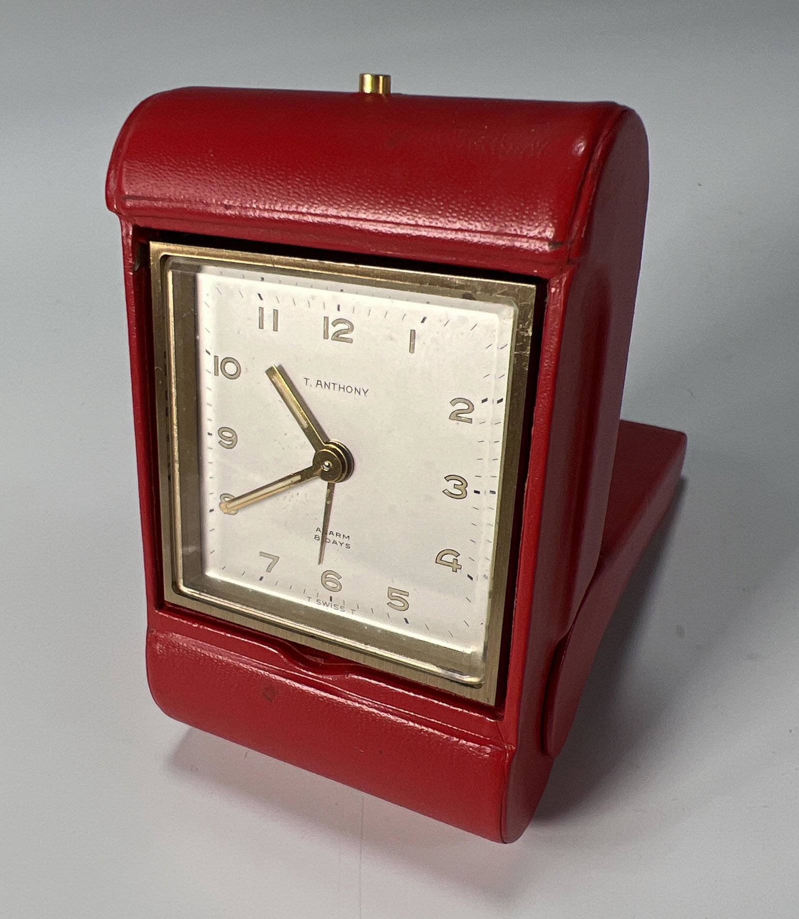VINTAGE T. ANTHONY TRAVEL ALARM CLOCK (1 of 2)