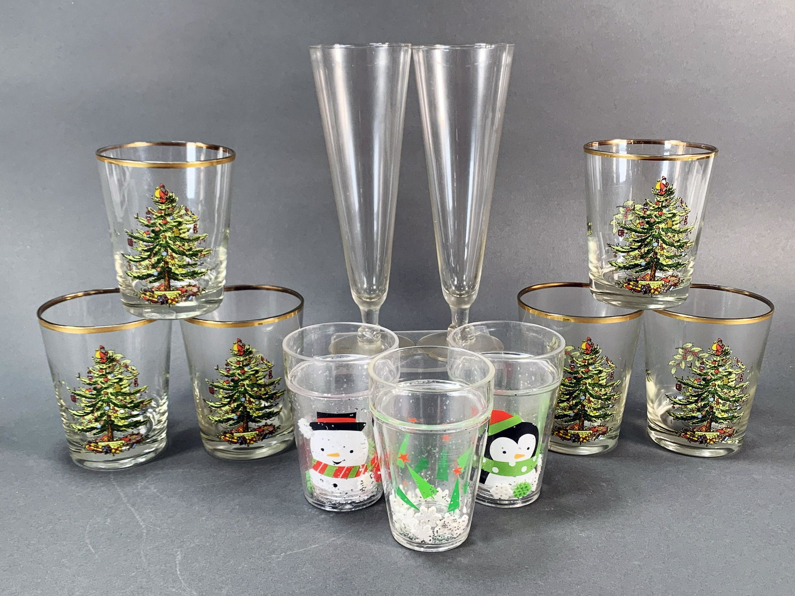 HOLIDAY CHRISTMAS TREE GLASSES, CHILDREN'S CUPS, BEER GLASSES (1 of 2)