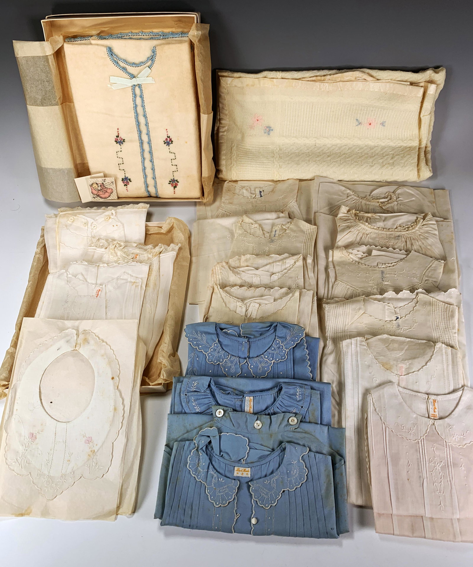 VINTAGE HAND EMBROIDERED BABY CLOTHES, BIB, BLANKET (1 of 7)