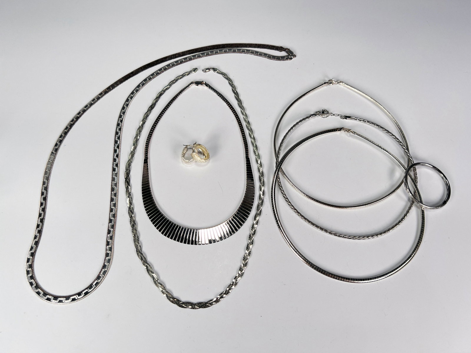 CONTEMPORARY STERLING SILVER CHAINS CHOKERS EARRINGS JEWELRY LOT: CONTEMPORARY STERLING SILVER CHAINS CHOKERS EARRIN