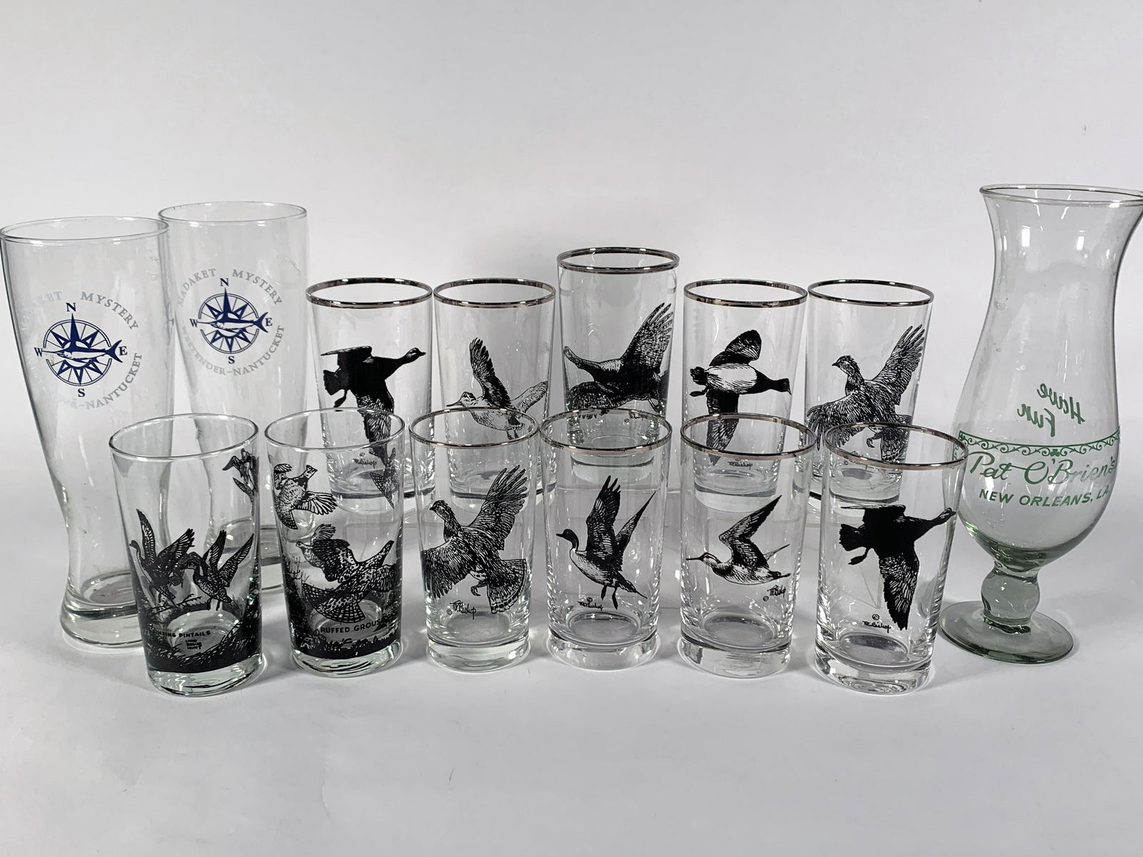 LOT OF GLASSWARE MCM RICHARD E. BISHOP (1 of 5)