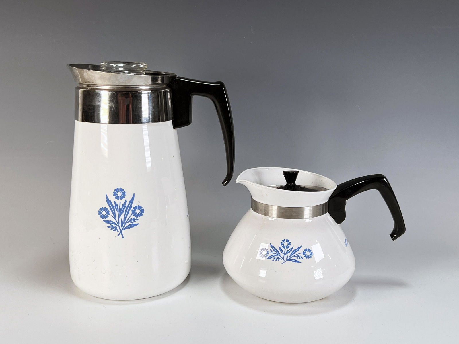 Corningware Blue Cornflower Coffee & Tea Kettle Auction