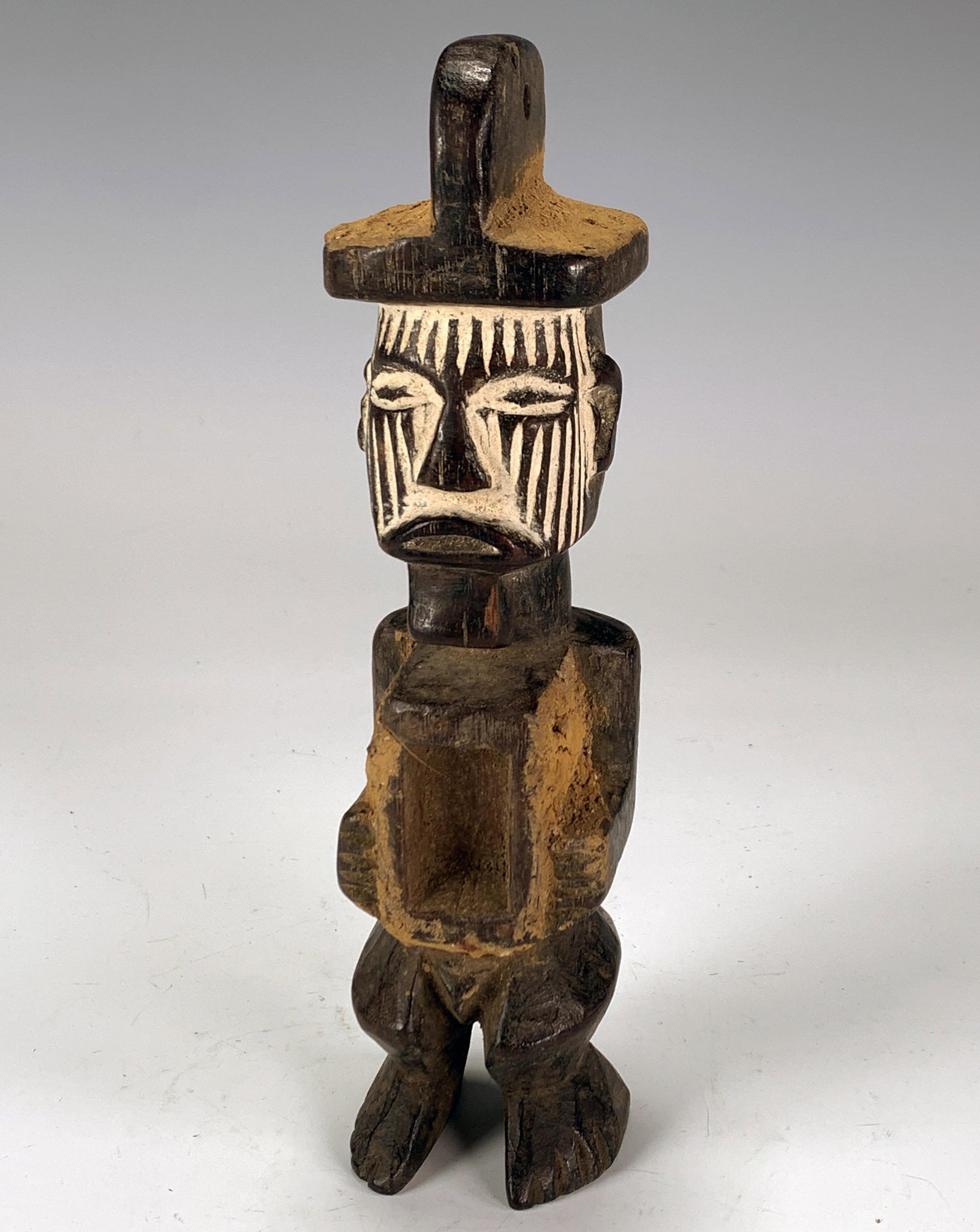 A SMALL TEKE FIGURE FETISH CONGO CENTRAL AFRICA (1 of 3)