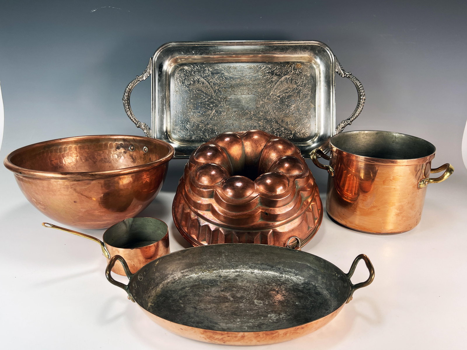 LOT OF COPPER KITCHEN ITEMS & SILVERPLATE TRAY (1 of 6)