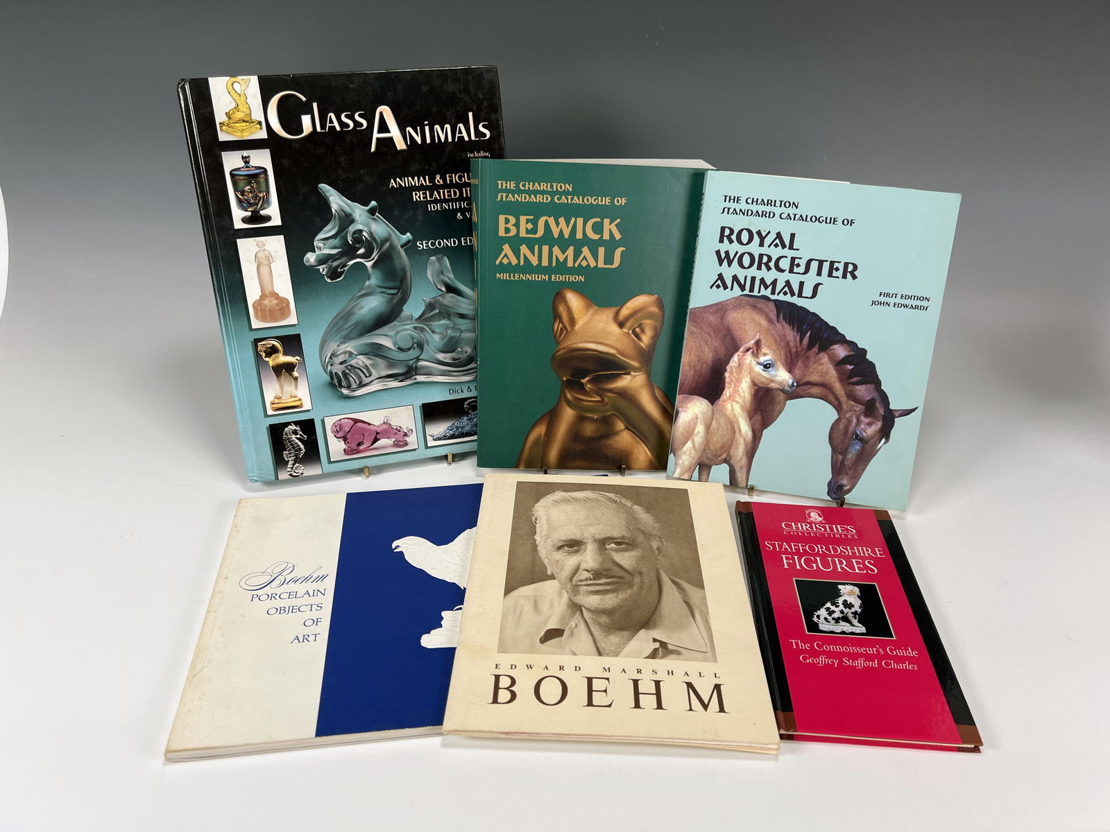 6 BOOKS ON ANIMALS & FIGURAL ITEMS BOEHM, STAFFORDSHIRE (1 of 3)