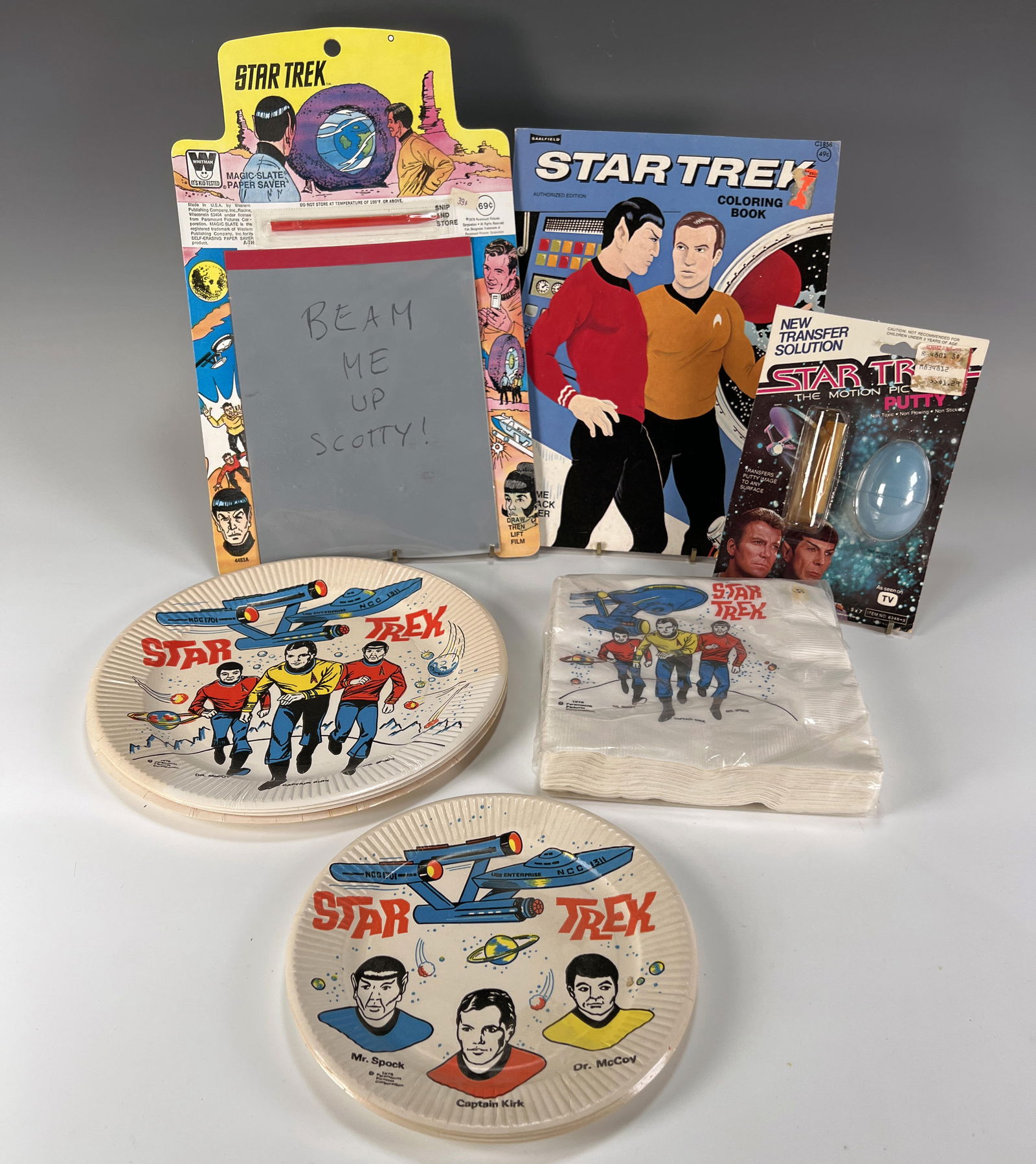 STAR TREK COLLECTIBLES TOYS (1 of 7)