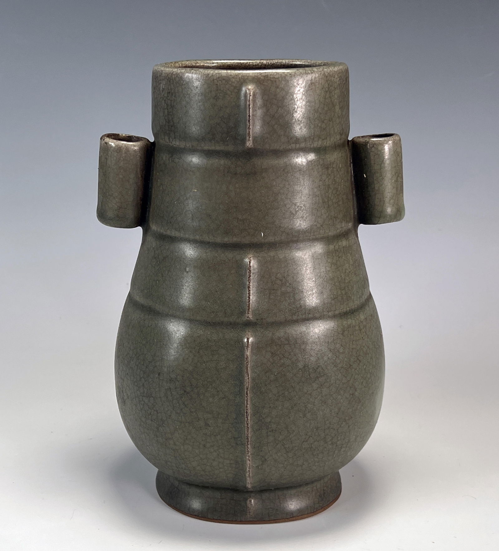 DARK CELADON VASE WITH TUBULAR HANDLES: DARK CELADON VASE WITH TUBULAR HANDLES