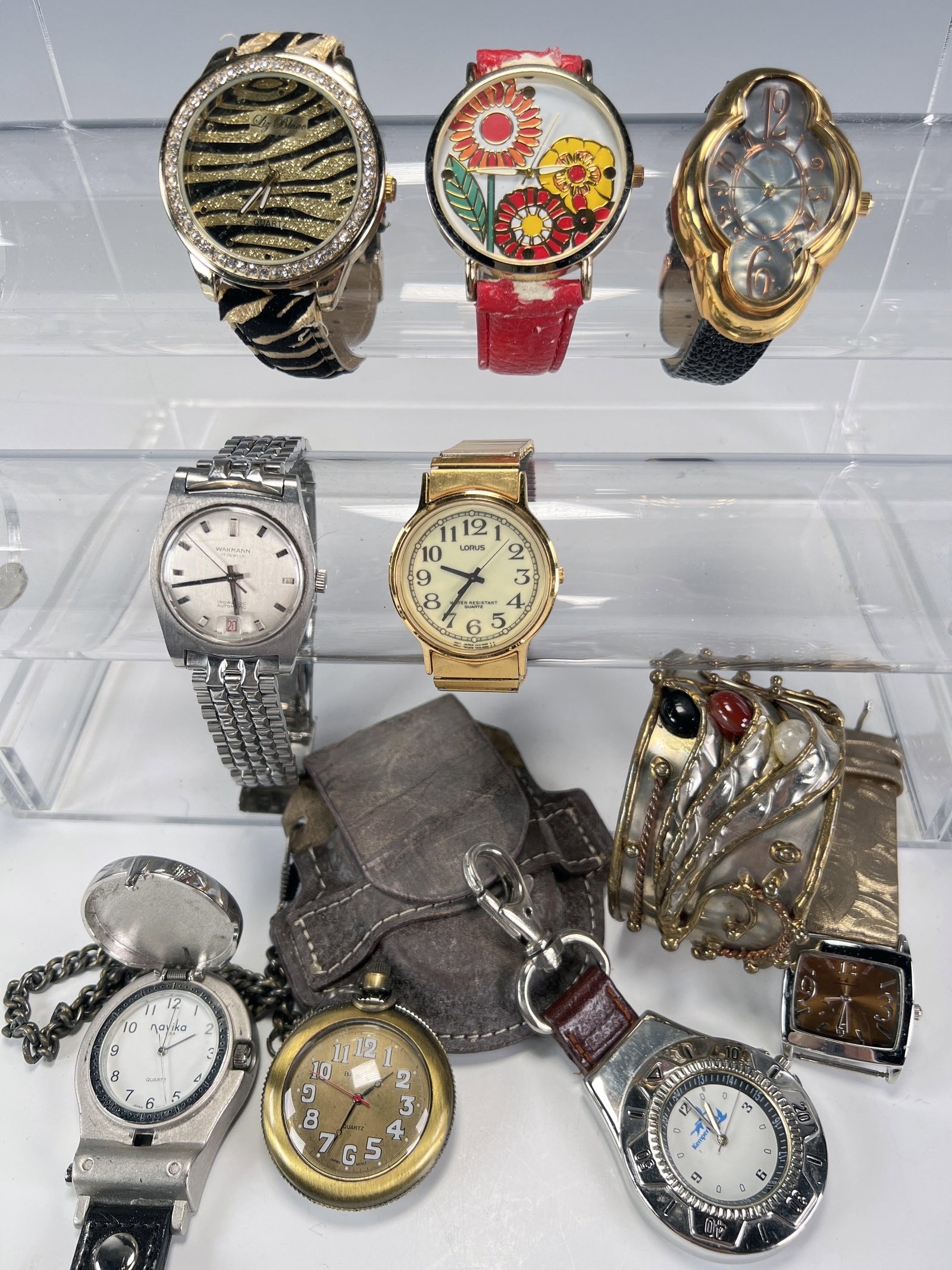 LOT OF 9 WATCHES & 1 BRACELET: LOT OF 9 WATCHES & 1 BRACELET