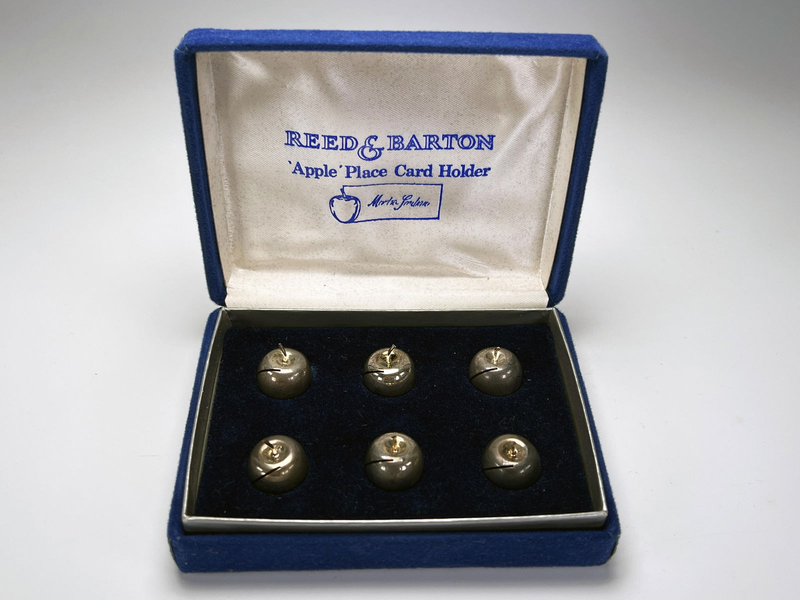 REED & BARTON SILVERPLATE APPLE PLACE CARD HOLDERS IN BOX (1 of 5)