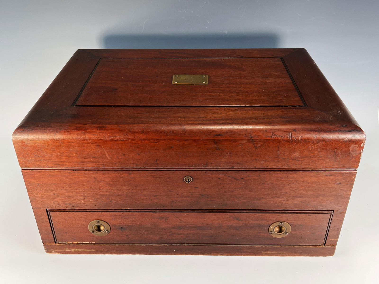LARGE WOODEN COMMUNITY SILVER CHEST (1 of 9)