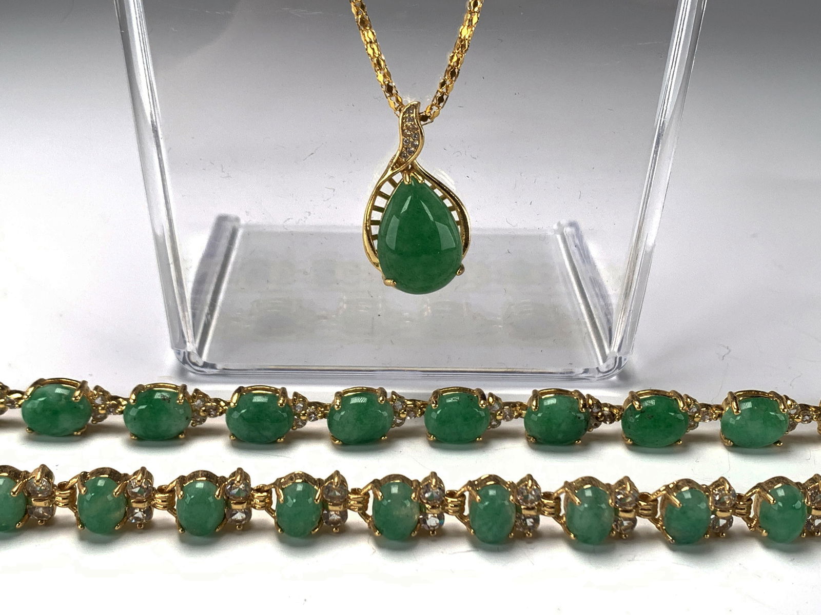 JADE & RHINESTONE JEWELRY: JADE & RHINESTONE JEWELRY </