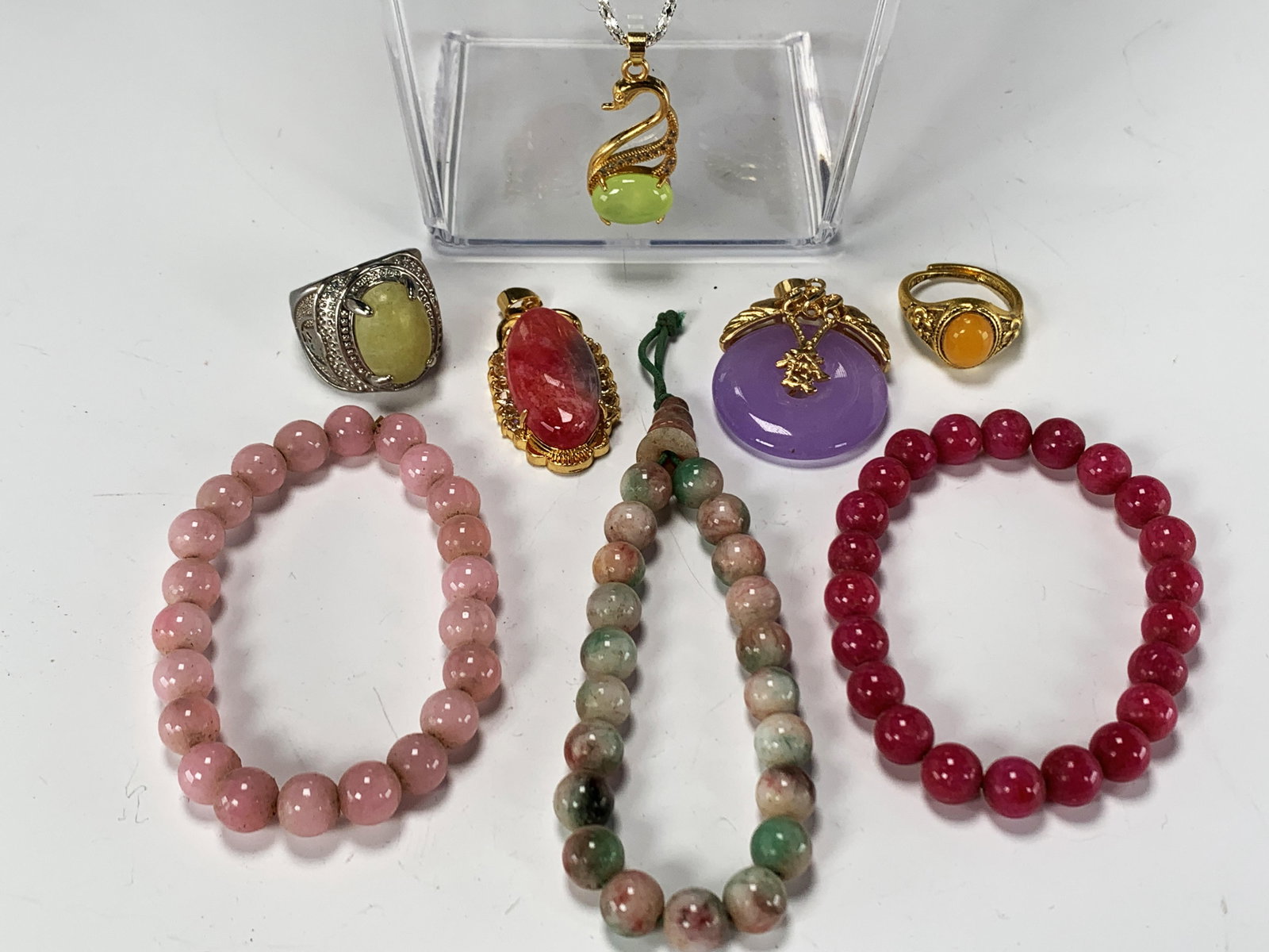 COLORFUL JADE JEWELRY: COLORFUL JADE JEWELRY