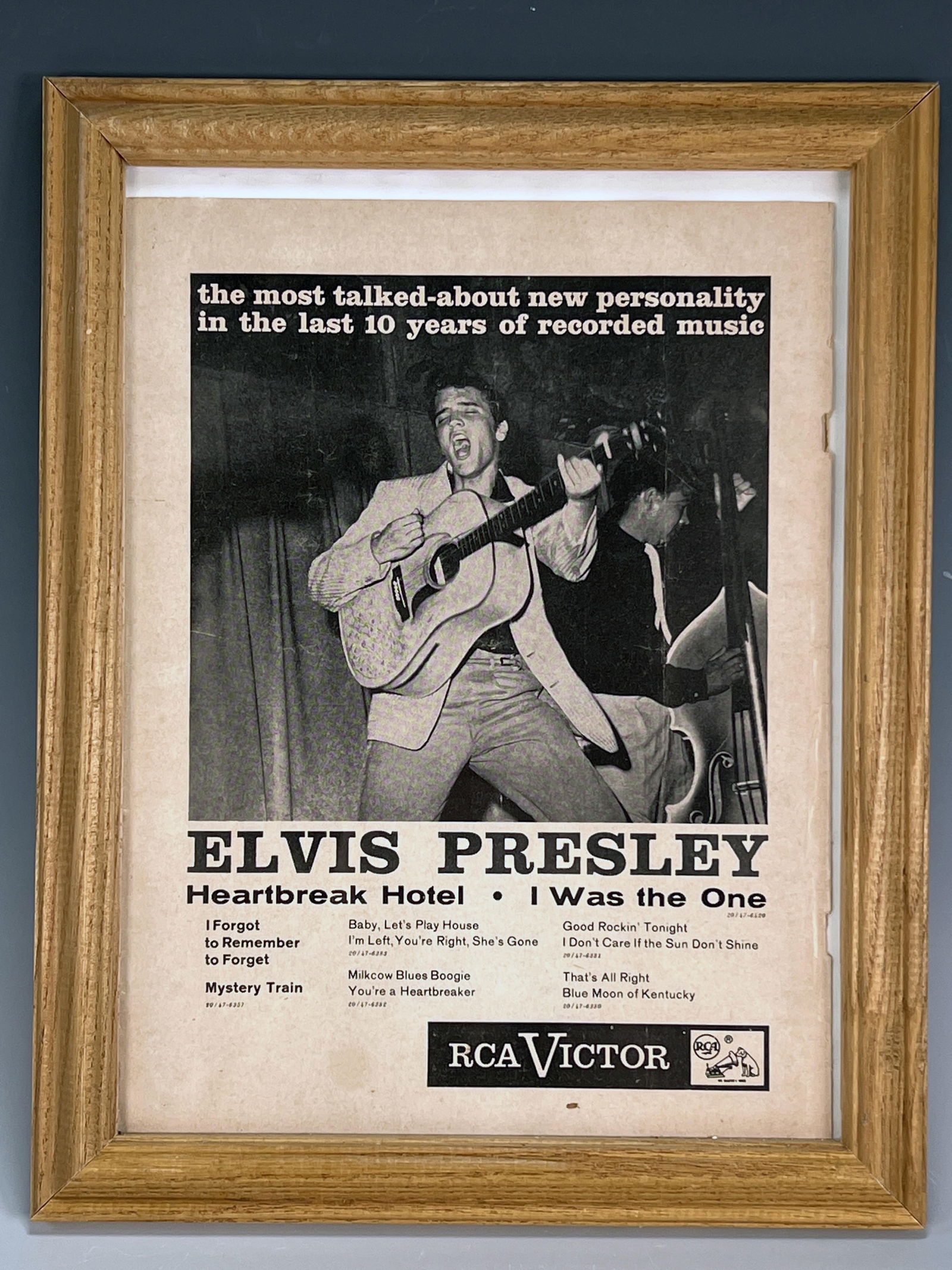 ELVIS PRESLEY RCA VICTOR MAGAZINE AD PAGE (1 of 2)