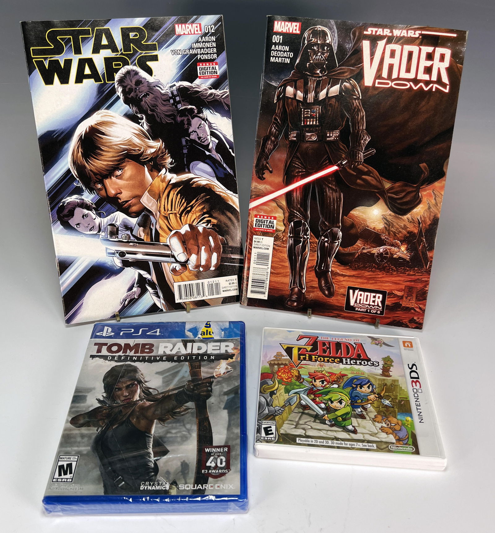 LOT OF VIDEO GAMES AND COMICS (1 of 6)