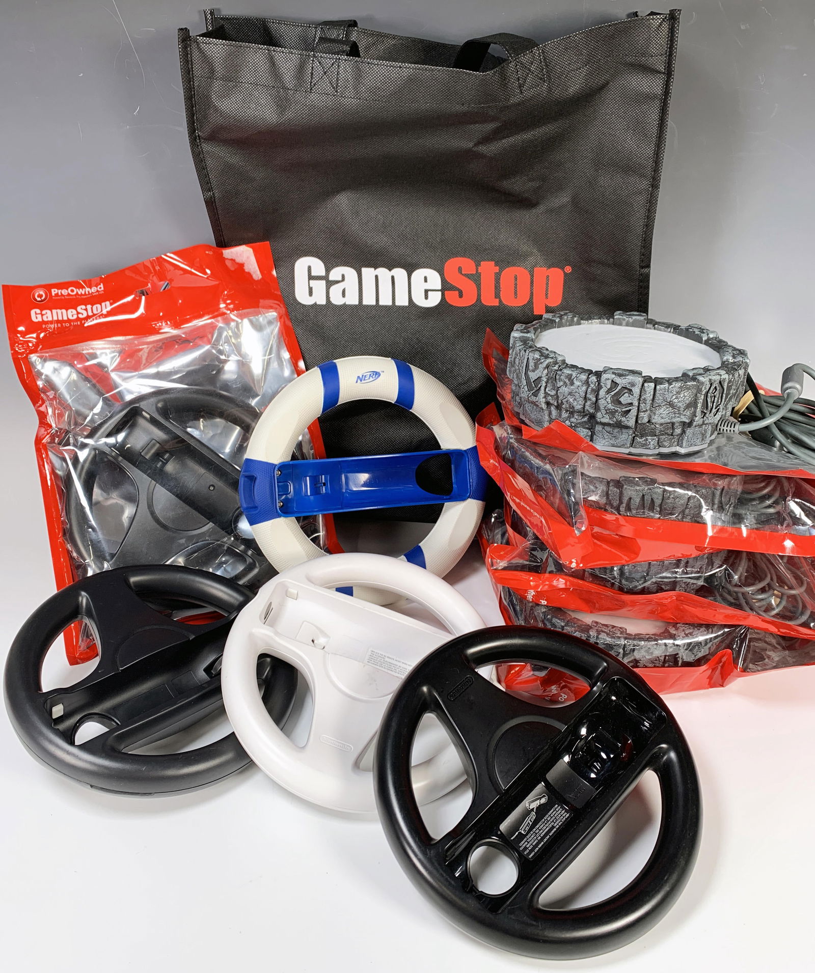 LOT OF VIDEO GAME ACCESSORIES WII NERF (1 of 3)