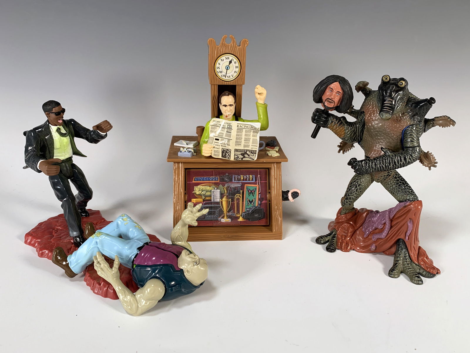 ダンボール Men in Black フィギュア 5体セット11→9 ダンボール 様専用Men in Black フィギュア 5体セット11→9 特撮