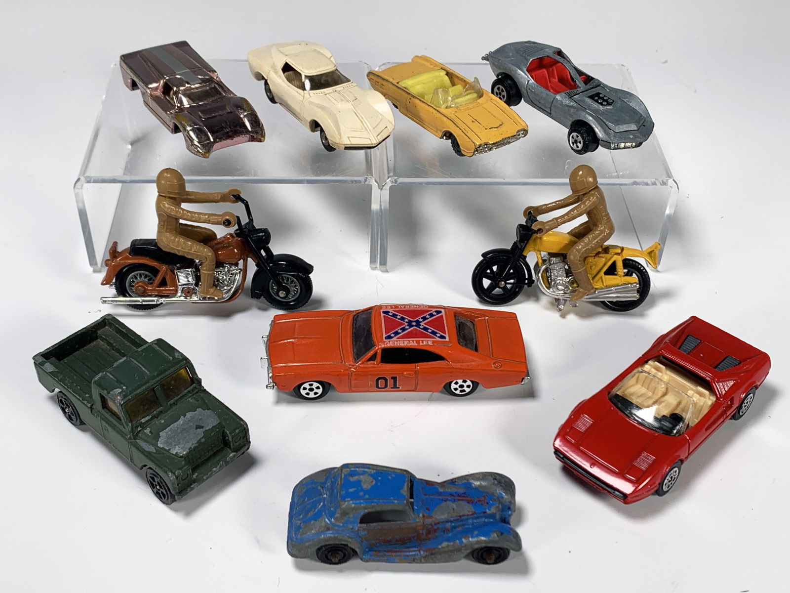 TOY CARS, MOTORCYCLES AURORA CIGAR BOX HUSKY (1 of 7)