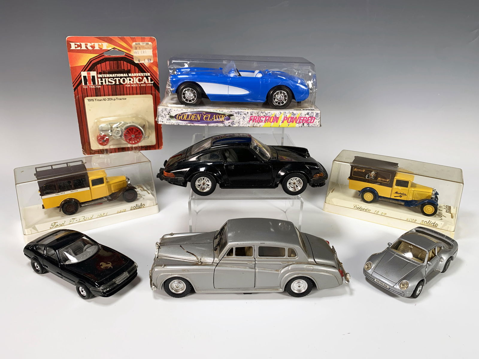 TOY & MODEL CARS CORGI, SOLIDO (1 of 5)